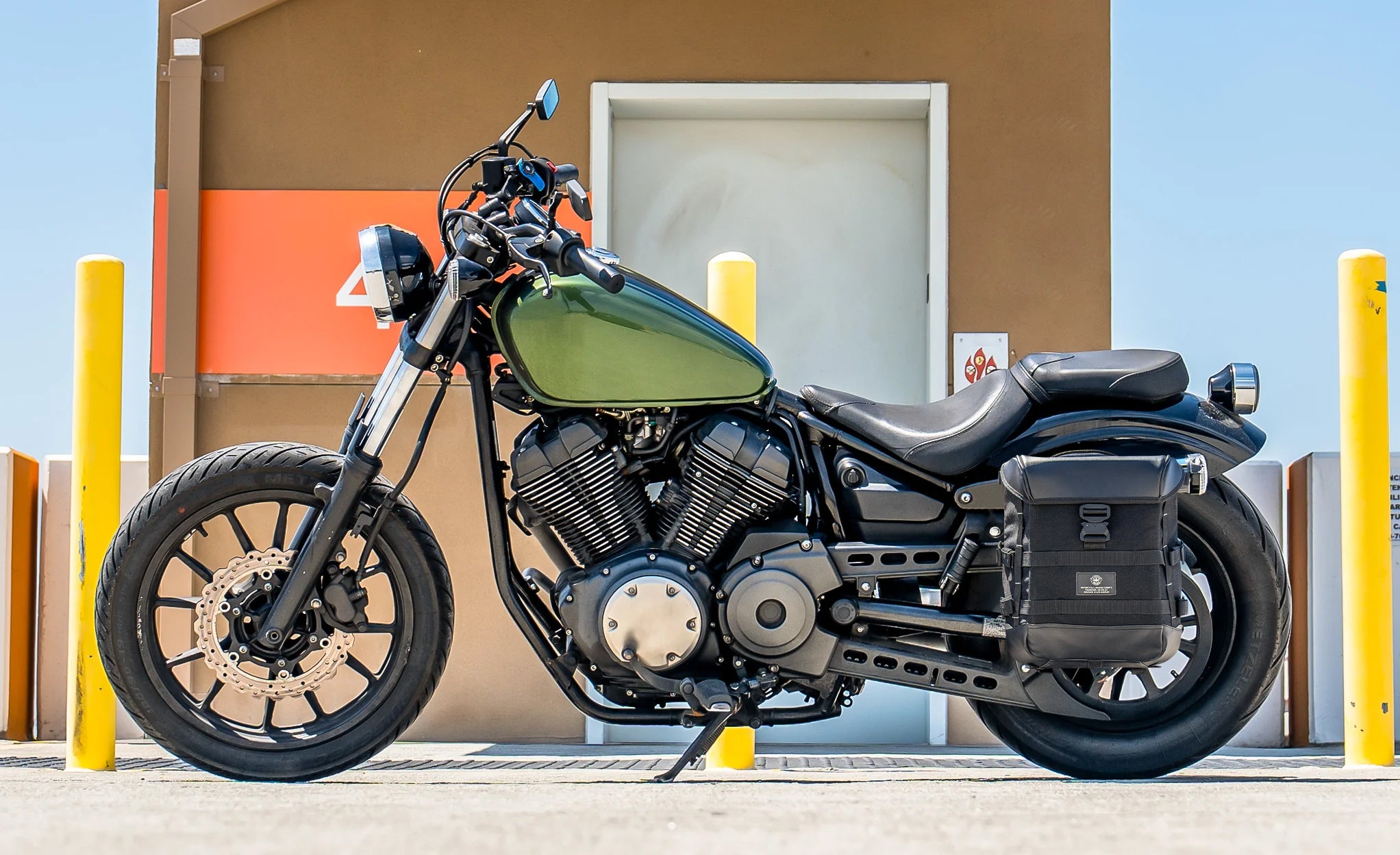 15L - Incognito Quick Mount Medium Yamaha Bolt Solo Saddlebag (Left Only) @expand