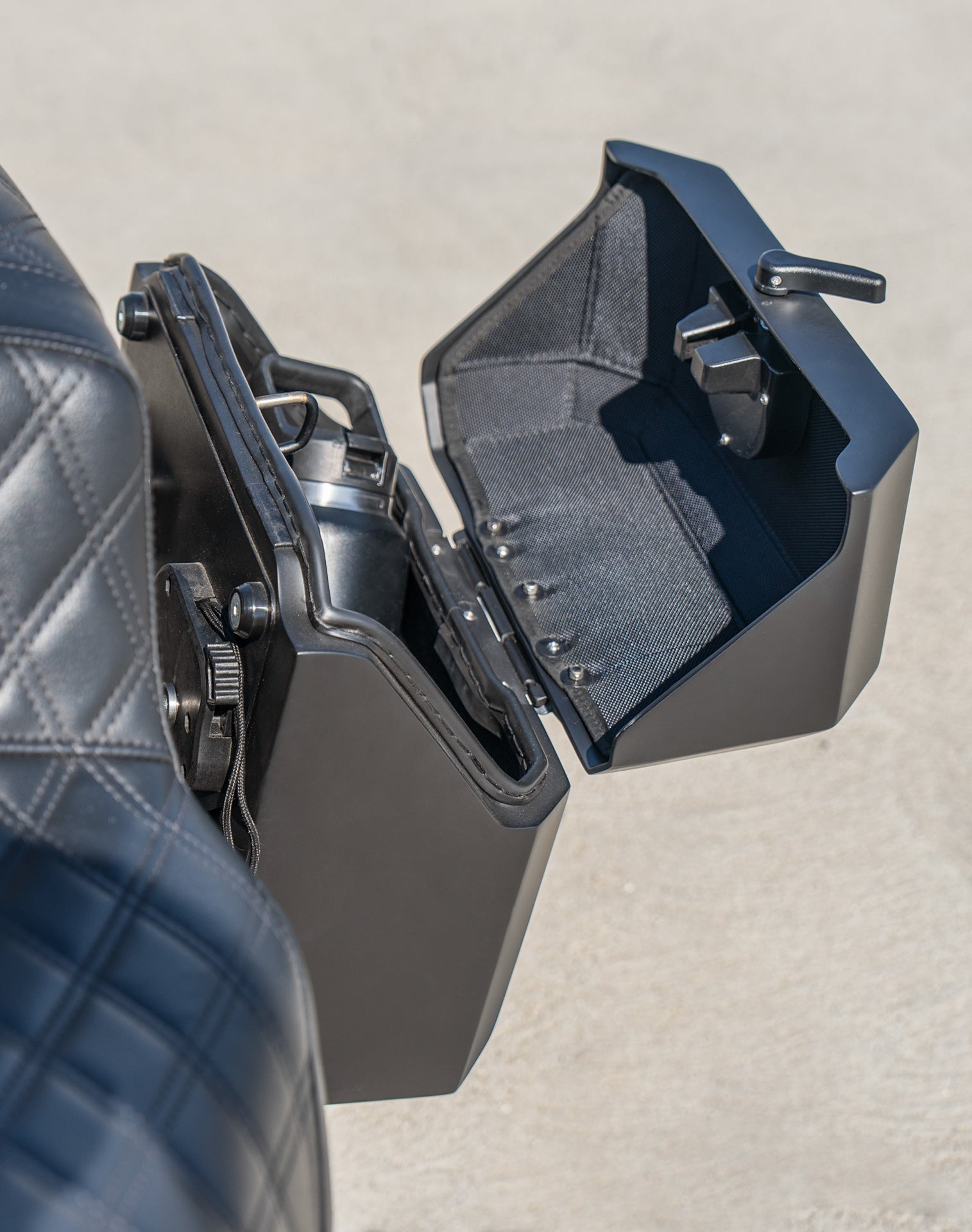 15L - Outlaw Quick Mount Medium Harley Softail Heritage FLHC/S Matte Hard Solo Saddlebag (Left Only) Lifestyle