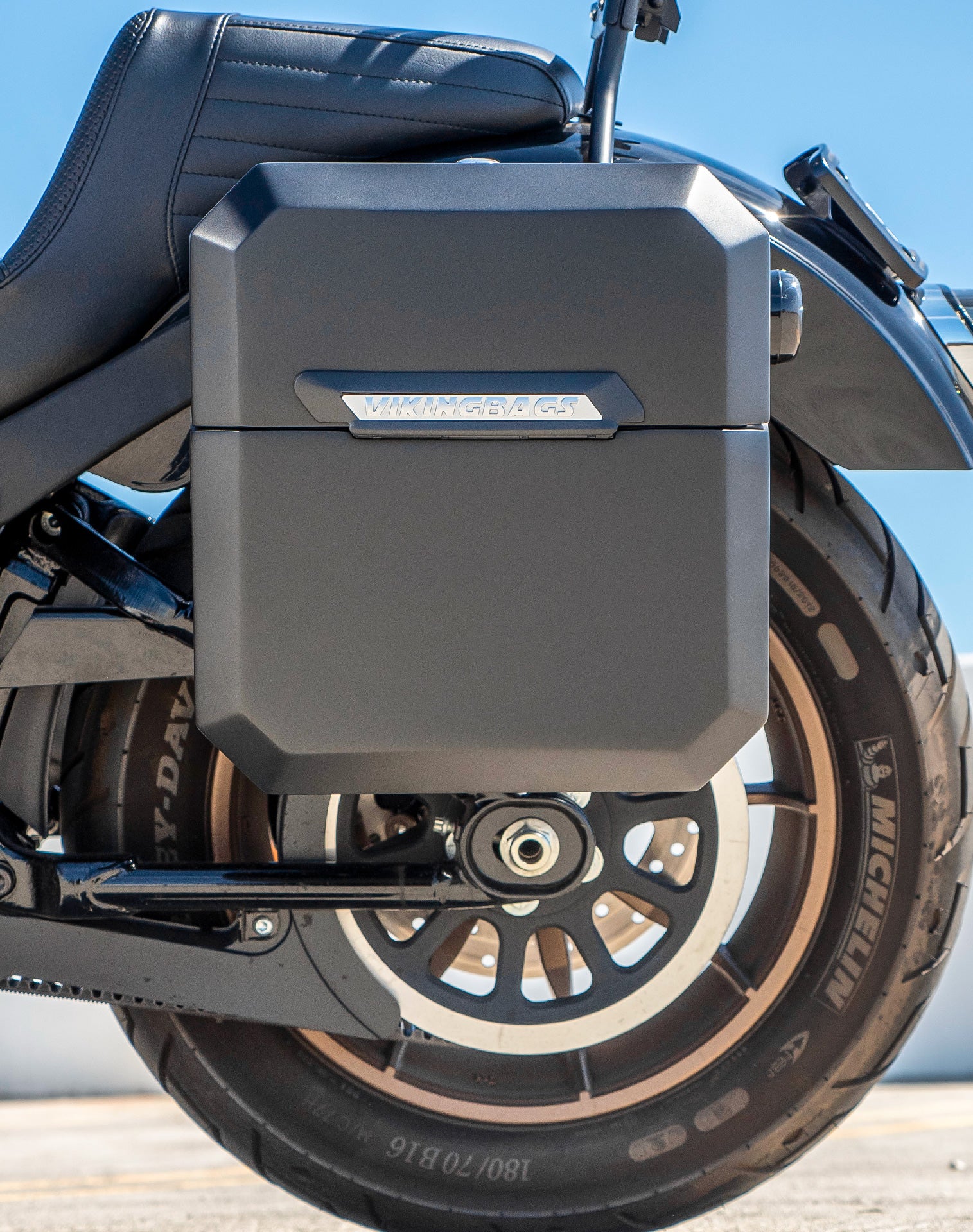 15L - Outlaw Quick Mount Harley Softail Low Rider S FXLRS Matte Hard Solo Saddlebag (Left Only) v2