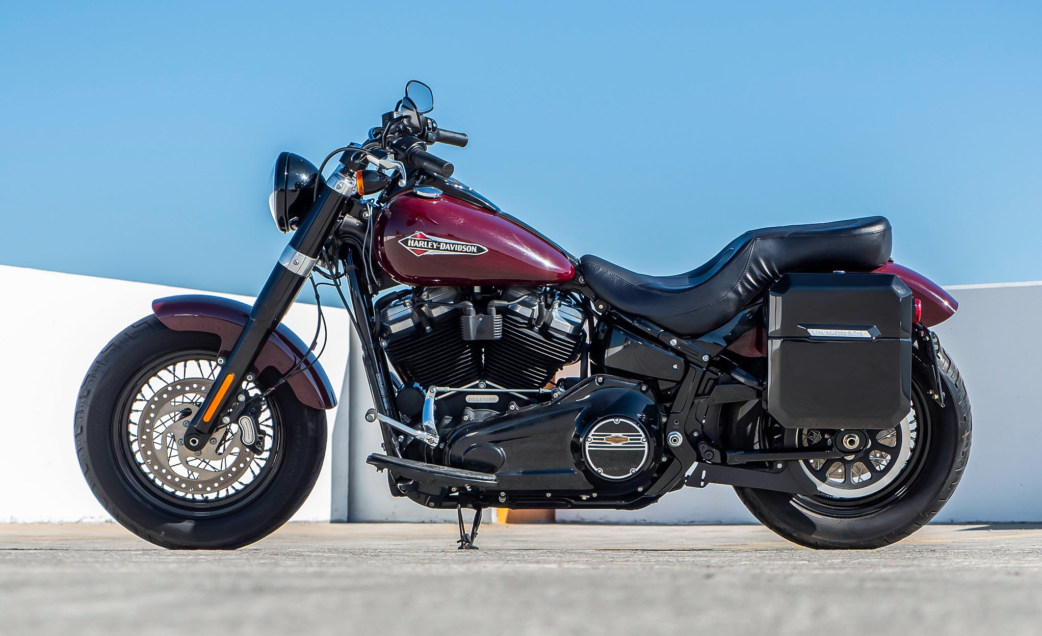 15L - Outlaw Quick Mount Medium Harley Softail Standard FXST Painted Hard Solo Saddlebag (Left Only) @expand