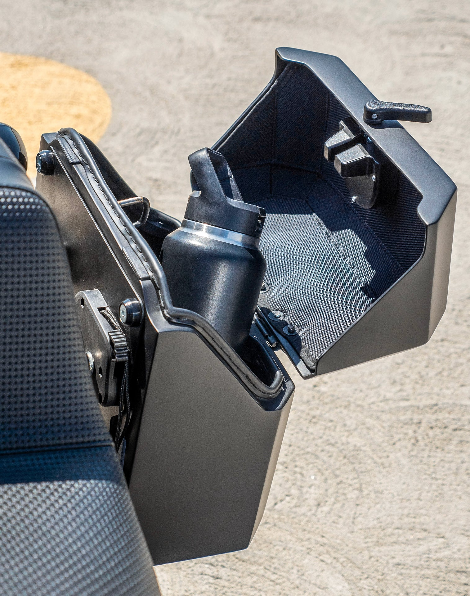 15L - Outlaw Quick Mount Medium Harley Softail Street Bob Matte Hard Solo Saddlebag (Left Only) v4