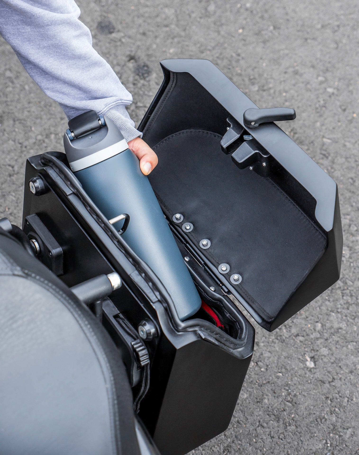 15L - Outlaw Quick Mount Harley Sportster 1200 Low XL1200L Matte Hard Solo Saddlebag (Left Only) v4