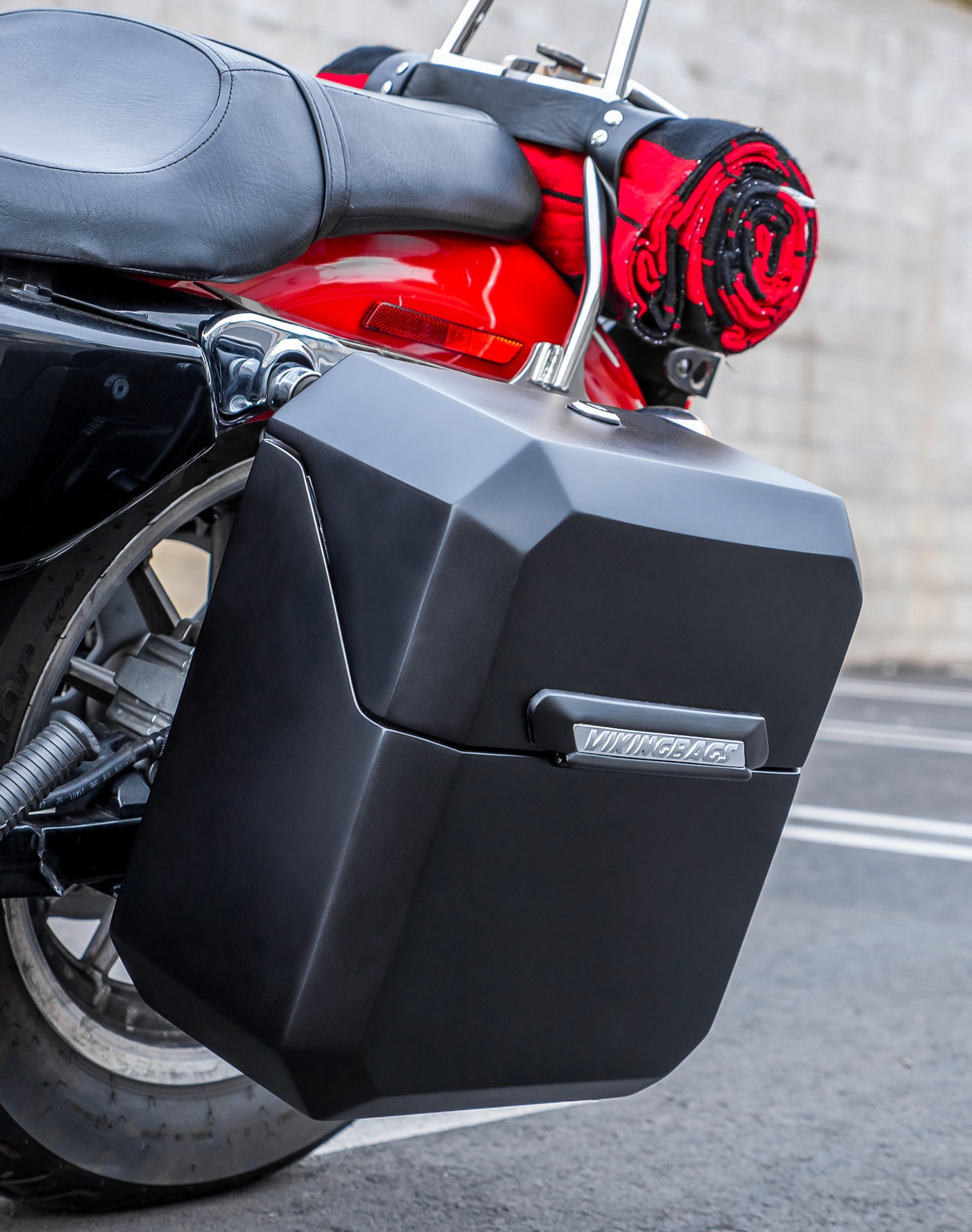 15L - Outlaw Quick Mount Harley Sportster 883 Low XL883L Matte Hard Solo Saddlebag (Left Only) v2