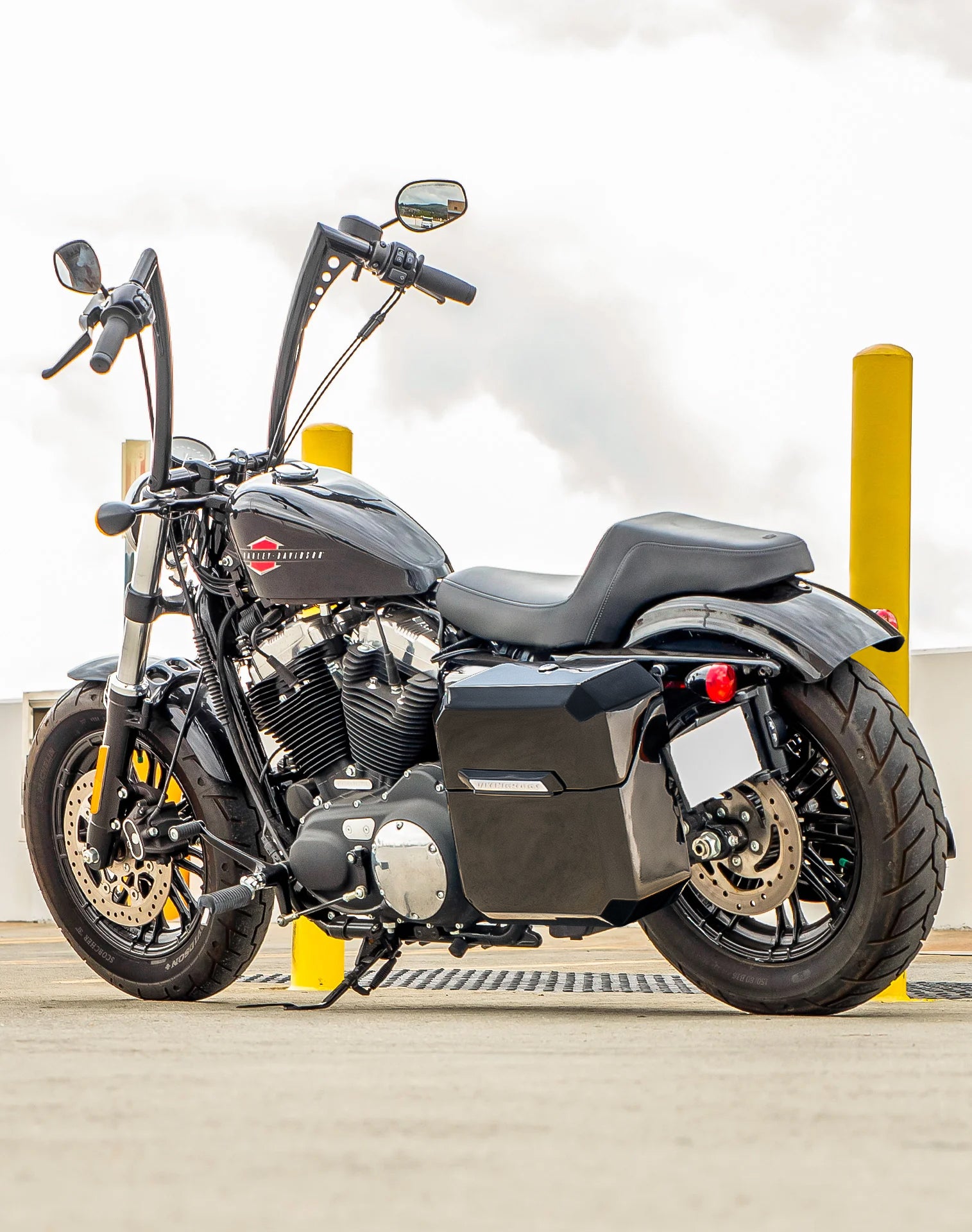 15L - Outlaw Quick Mount Medium Harley Sportster Forty Eight 48 Painted Hard Solo Saddlebag (Left Only) v1