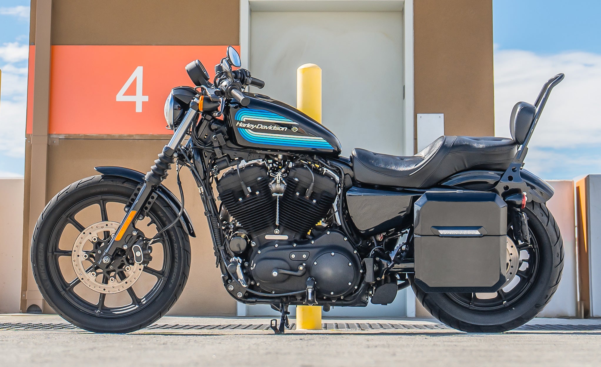 15L - Outlaw Quick Mount Medium Harley Sportster Iron 1200 Painted Hard Solo Saddlebag (Left Only) Lifestyle @expand