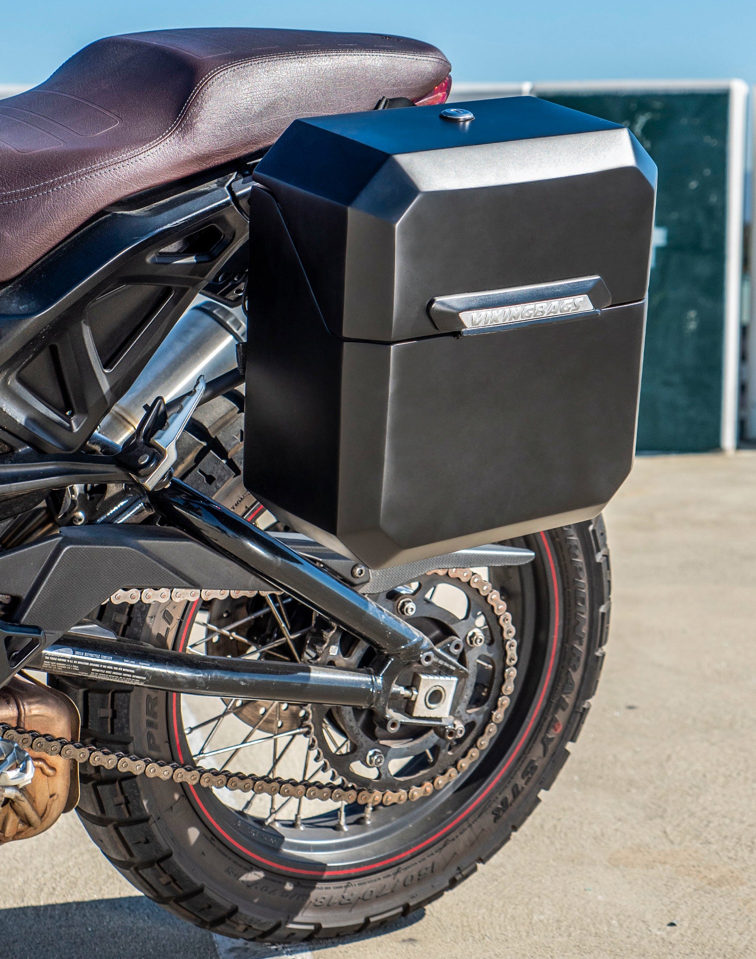 15L - Outlaw Quick-Mount Indian FTR 1200 Matte Hard Solo Saddlebag (Left Only) v3