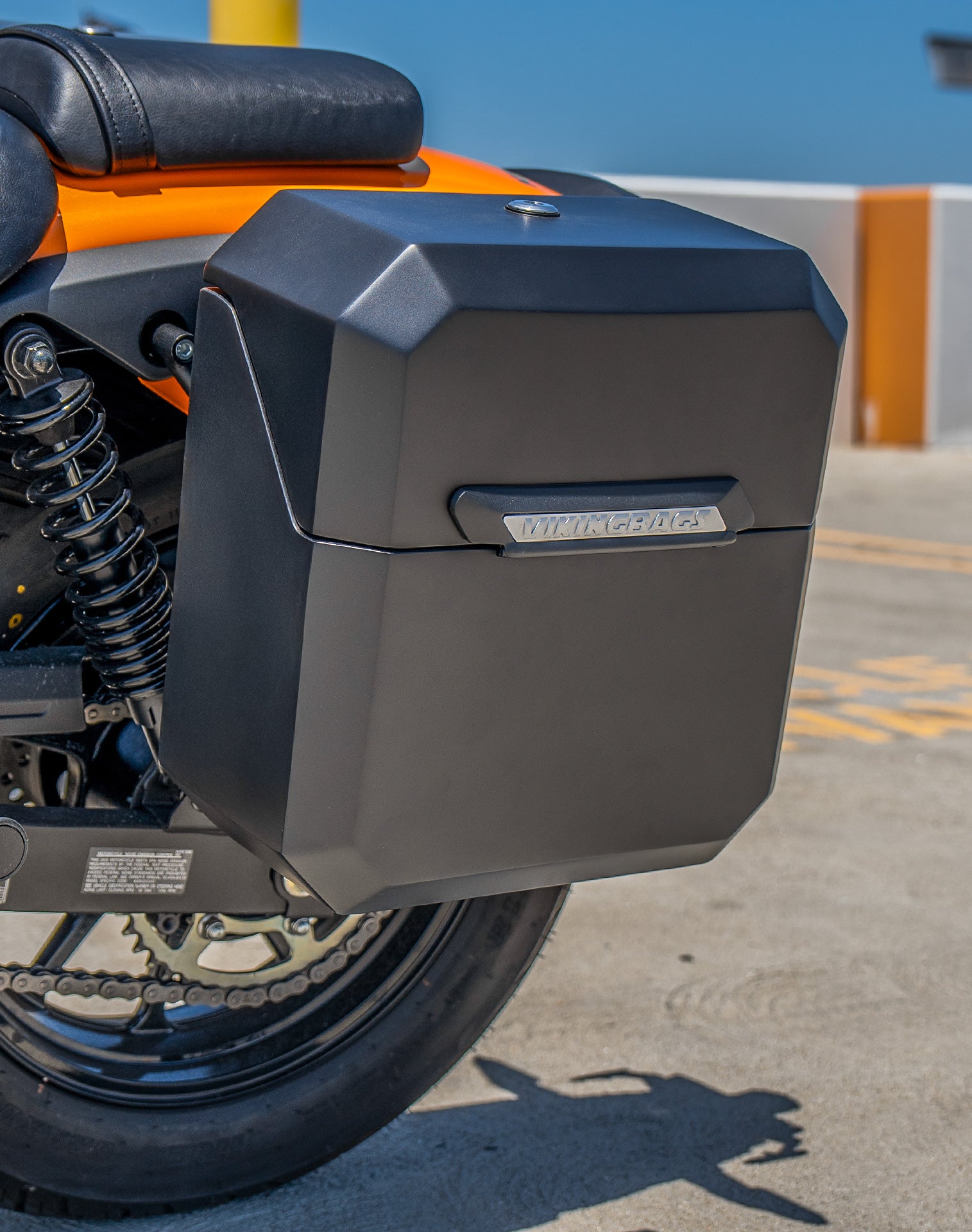 15L - Outlaw Quick Mount Medium Kawasaki Eliminator 450 Matte Hard Solo Saddlebag (Left Only) v2