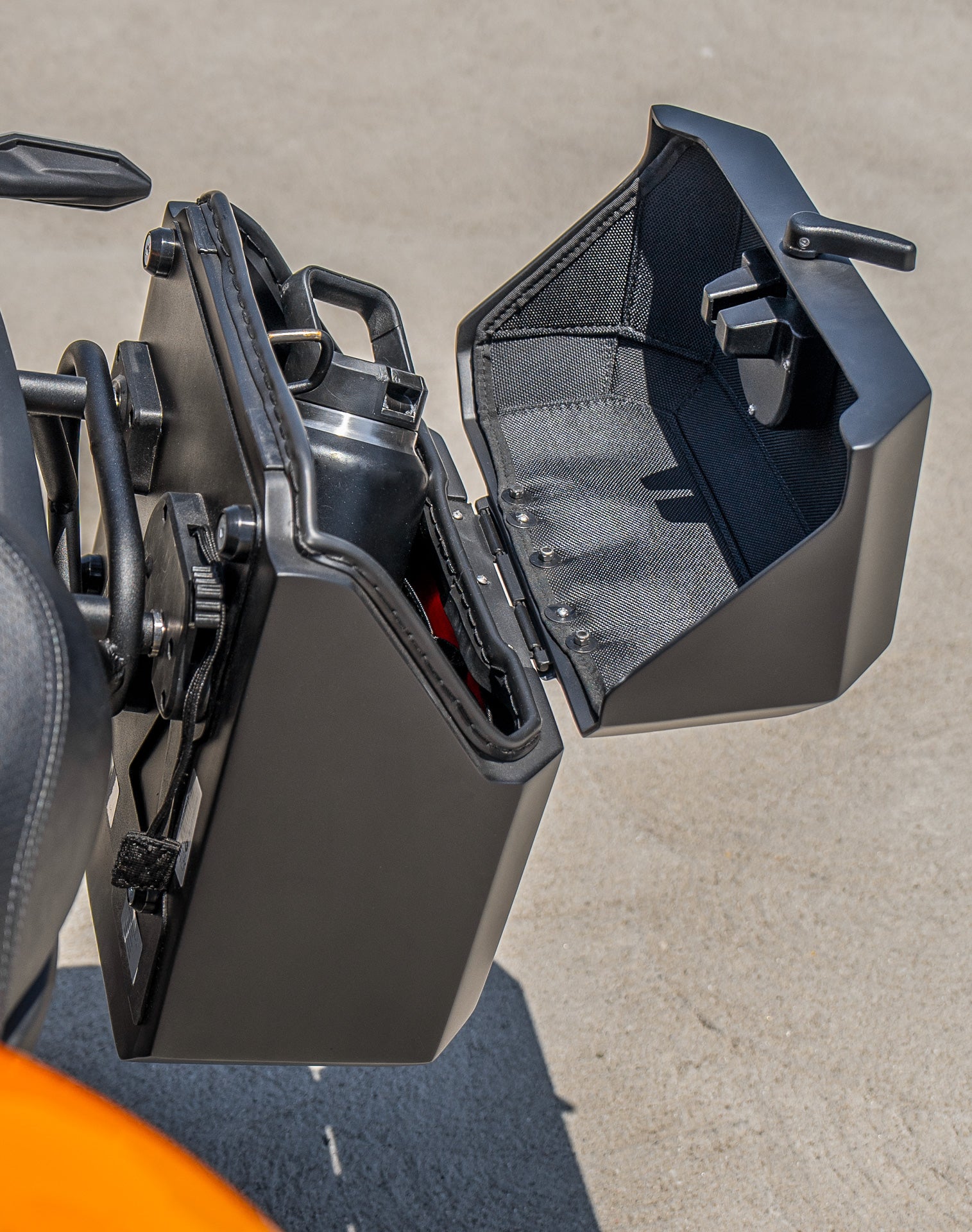 15L - Outlaw Quick Mount Medium Kawasaki Eliminator 450 Matte Hard Solo Saddlebag (Left Only) v4