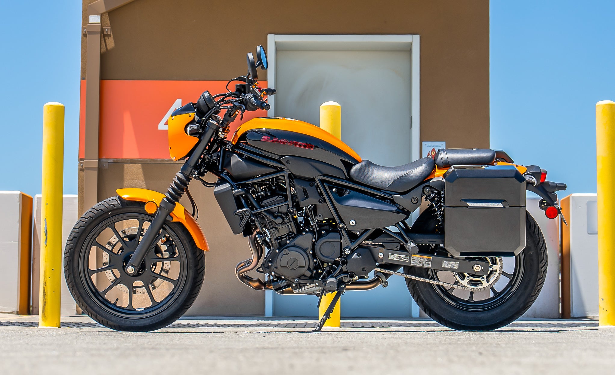 15L - Outlaw Quick Mount Medium Kawasaki Eliminator 450 Painted Hard Solo Saddlebag (Left Only) @expand