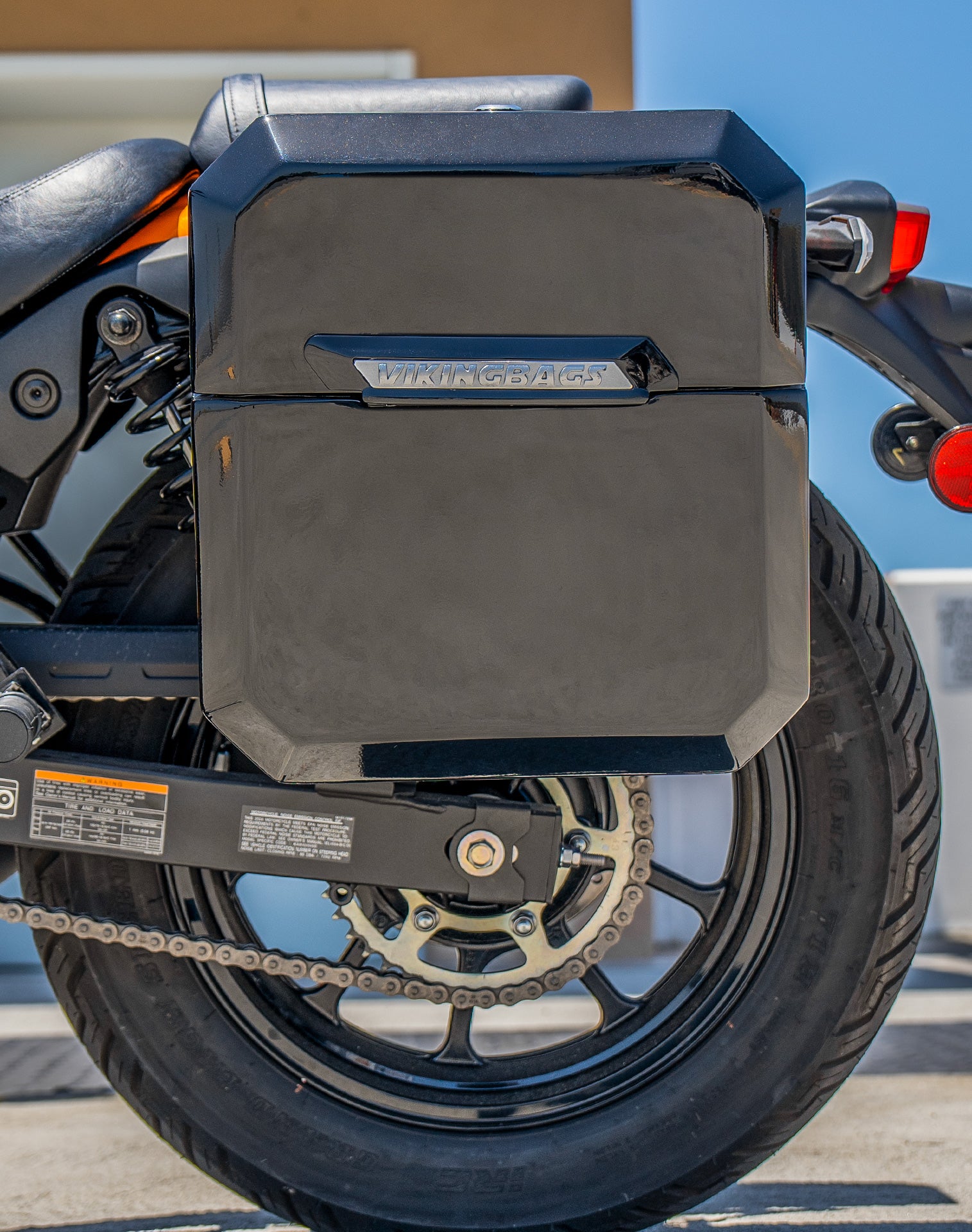 15L - Outlaw Quick Mount Medium Kawasaki Eliminator 450 Painted Hard Solo Saddlebag (Left Only) v2
