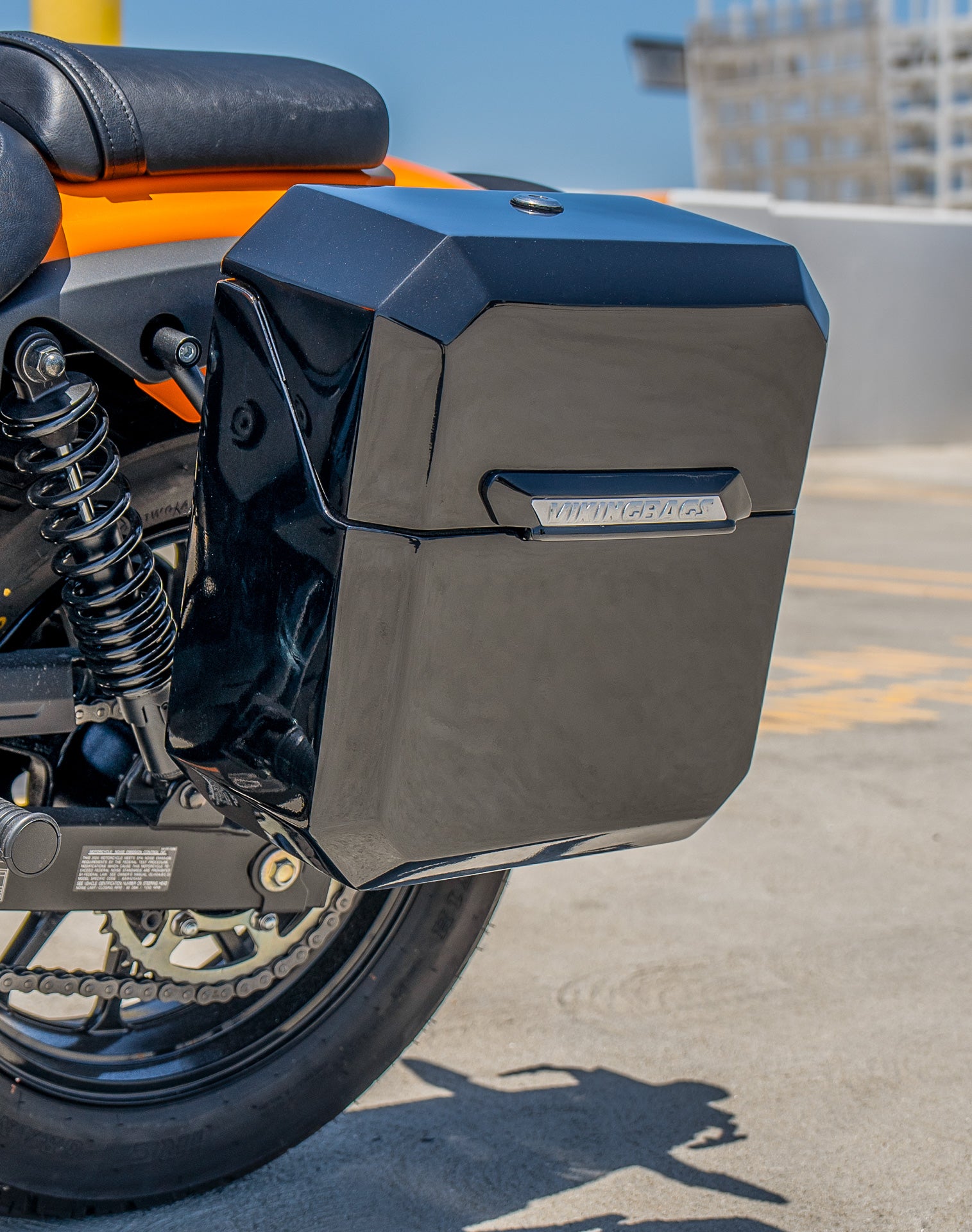 15L - Outlaw Quick Mount Medium Kawasaki Eliminator 450 Painted Hard Solo Saddlebag (Left Only) v3