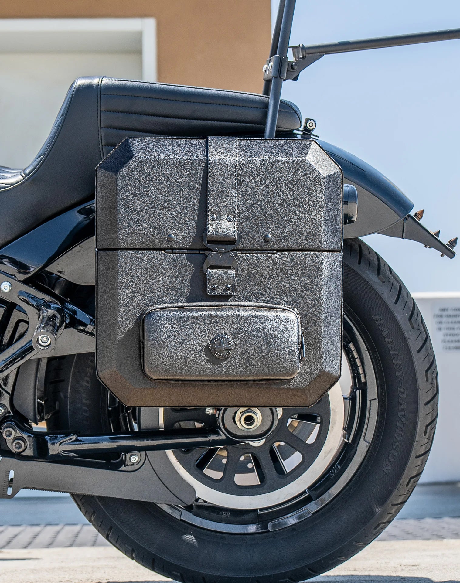 15L - Outlaw Quick Mount Medium Harley Softail Street Bob Hard Solo Saddlebag (Left Only) v2