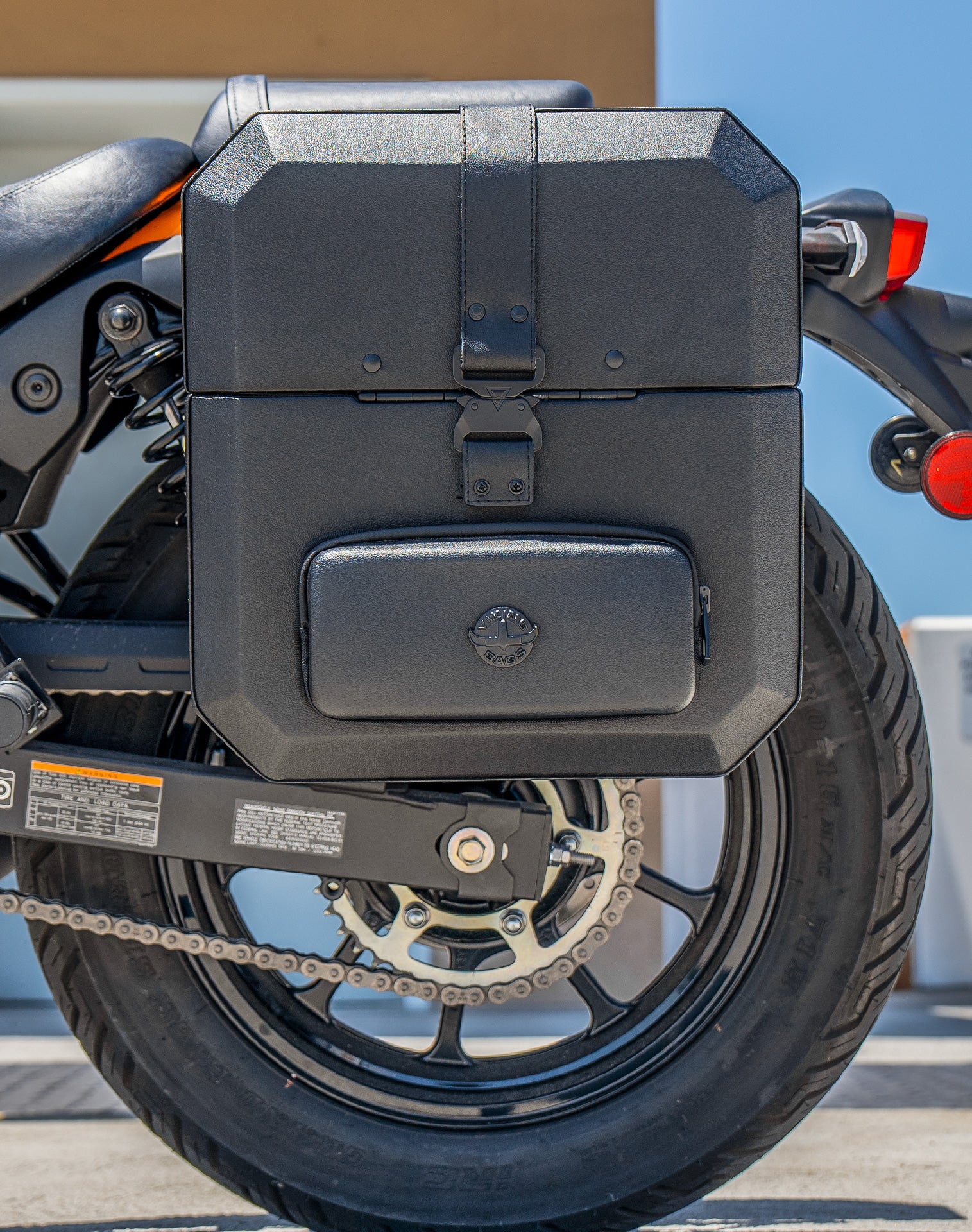 15L - Outlaw Quick Mount Medium Kawasaki Eliminator 450 Hard Solo Saddlebag (Left Only) v2