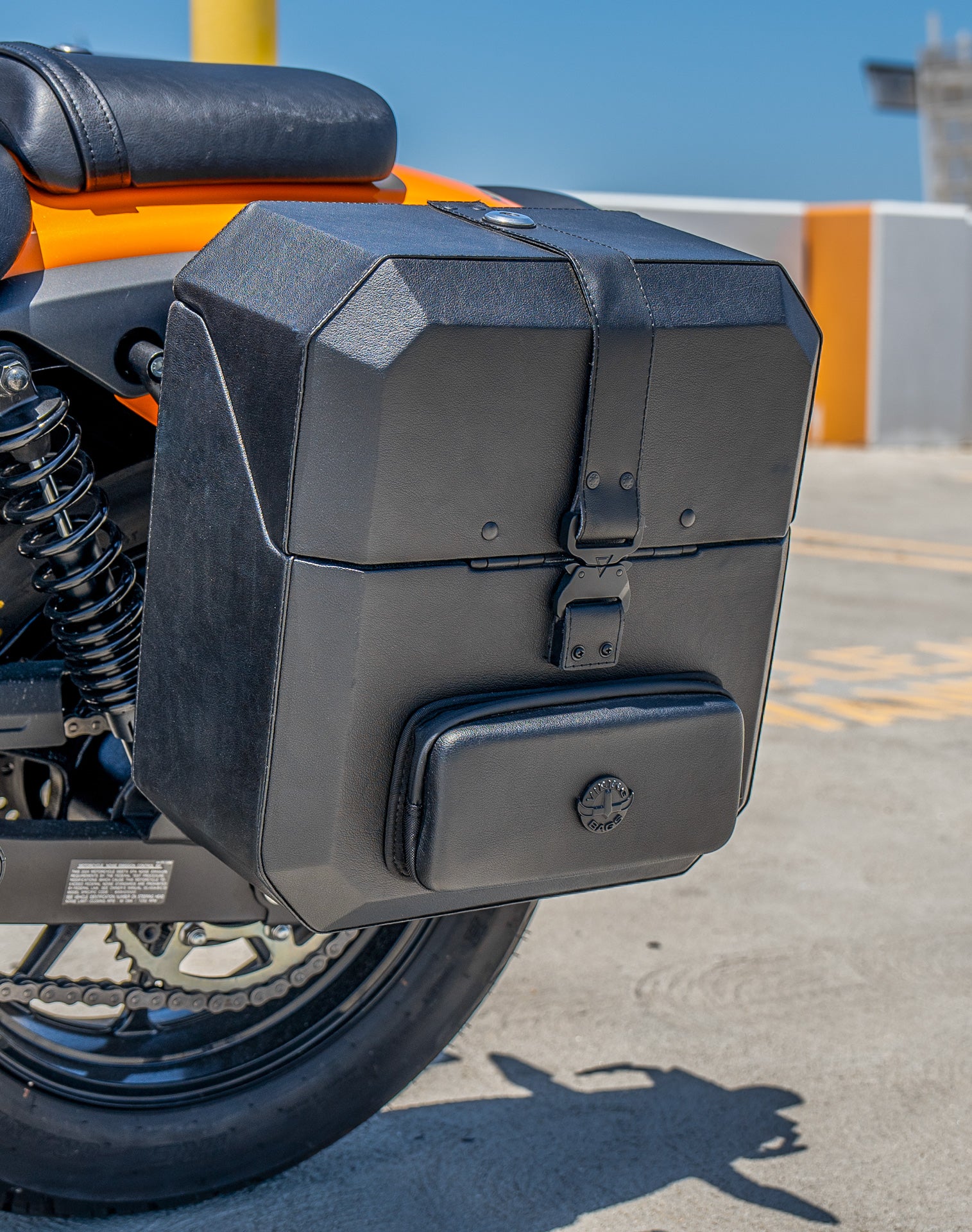 15L - Outlaw Quick Mount Medium Kawasaki Eliminator 450 Hard Solo Saddlebag (Left Only) v3