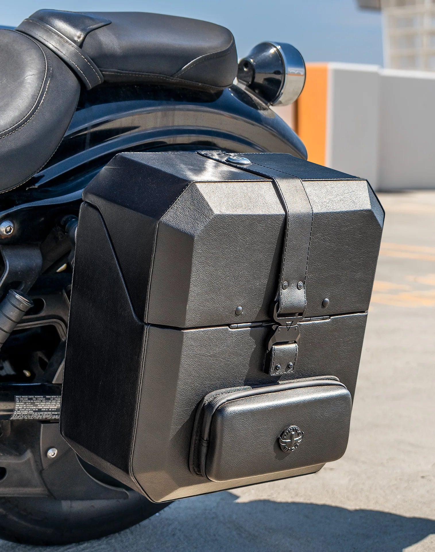 15L - Outlaw Quick Mount Medium Yamaha Bolt Specific Hard Solo Saddlebag (Left Only) v3