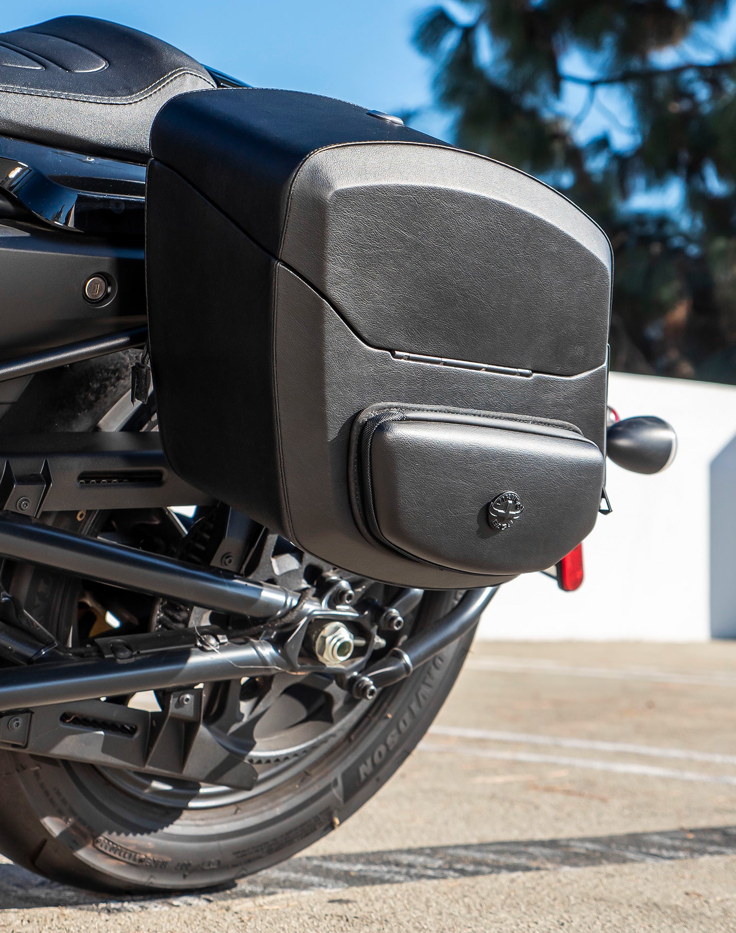 20L - Ironclad Quick Mount Medium Harley Sportster S (RH1250S) Hard Solo Saddlebag (Left Only) v2