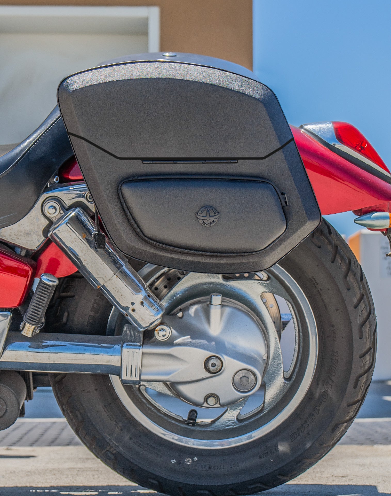 24L - Ironclad Quick-Mount Medium Honda VTX 1300 C Leather Wrapped Hard Saddlebags Life Style 2