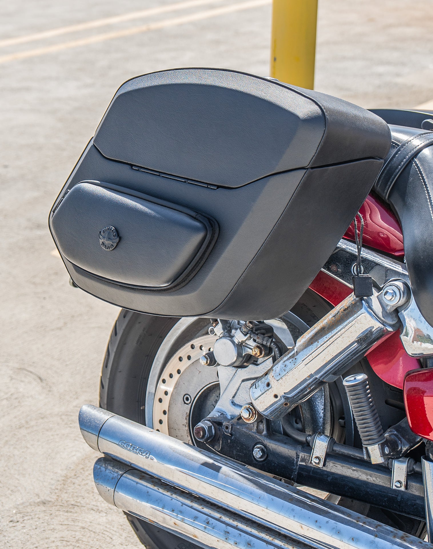 24L - Ironclad Quick-Mount Medium Honda VTX 1300 C Leather Wrapped Hard Saddlebags Life Style 3