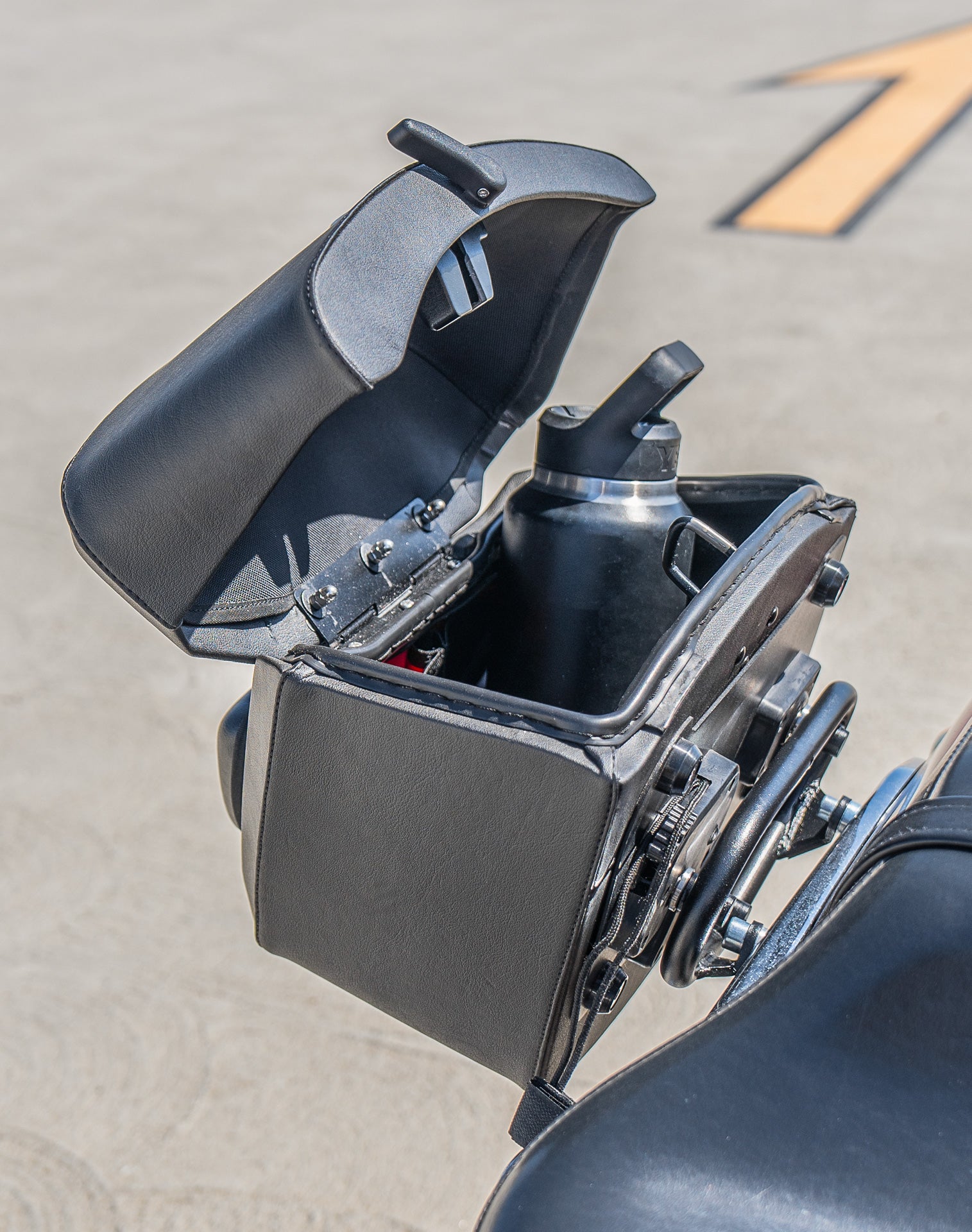 24L - Ironclad Quick-Mount Medium Honda VTX 1300 C Leather Wrapped Hard Saddlebags Life Style 4