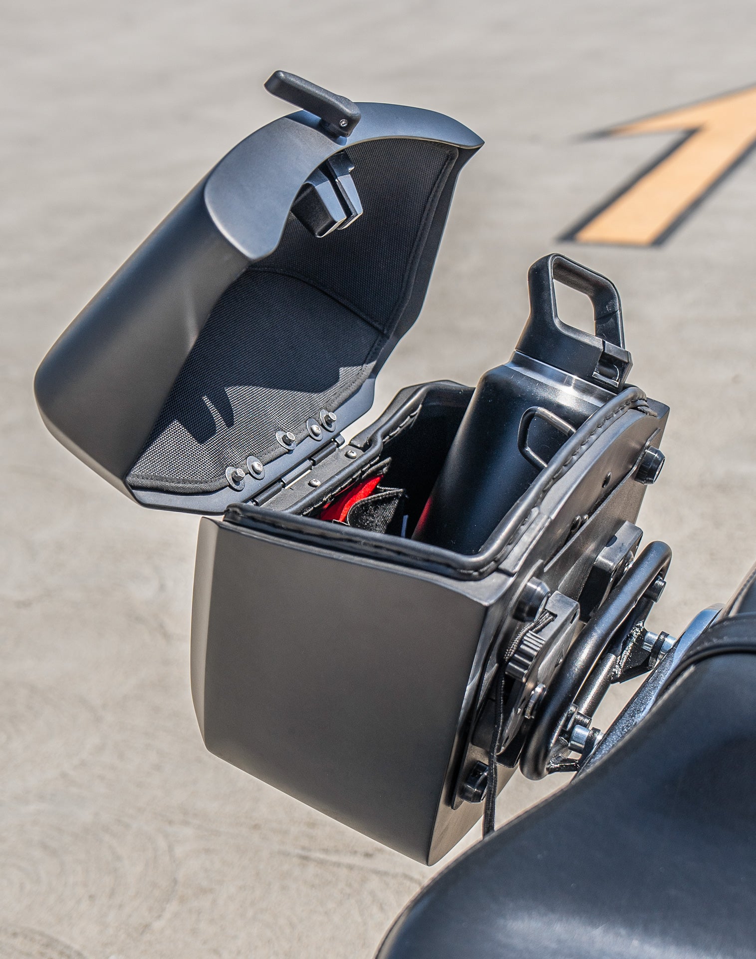 24L - Ironclad Quick-Mount Medium Honda VTX 1300 C Matte Hard Saddlebags Life Style 4