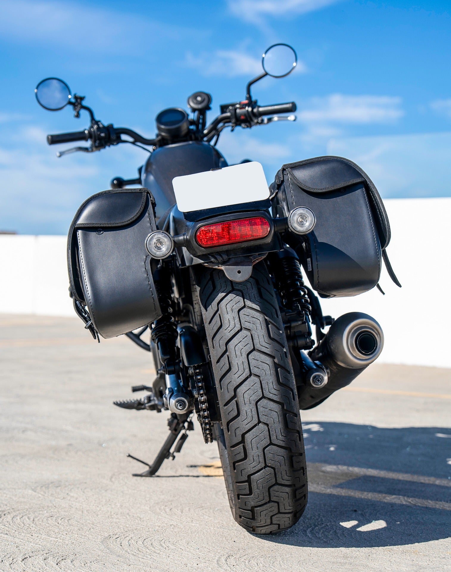 25L - SpiritBlade Medium Honda Rebel 500/ABS CMX500 Leather Motorcycle Saddlebags Vertical Lifestyle