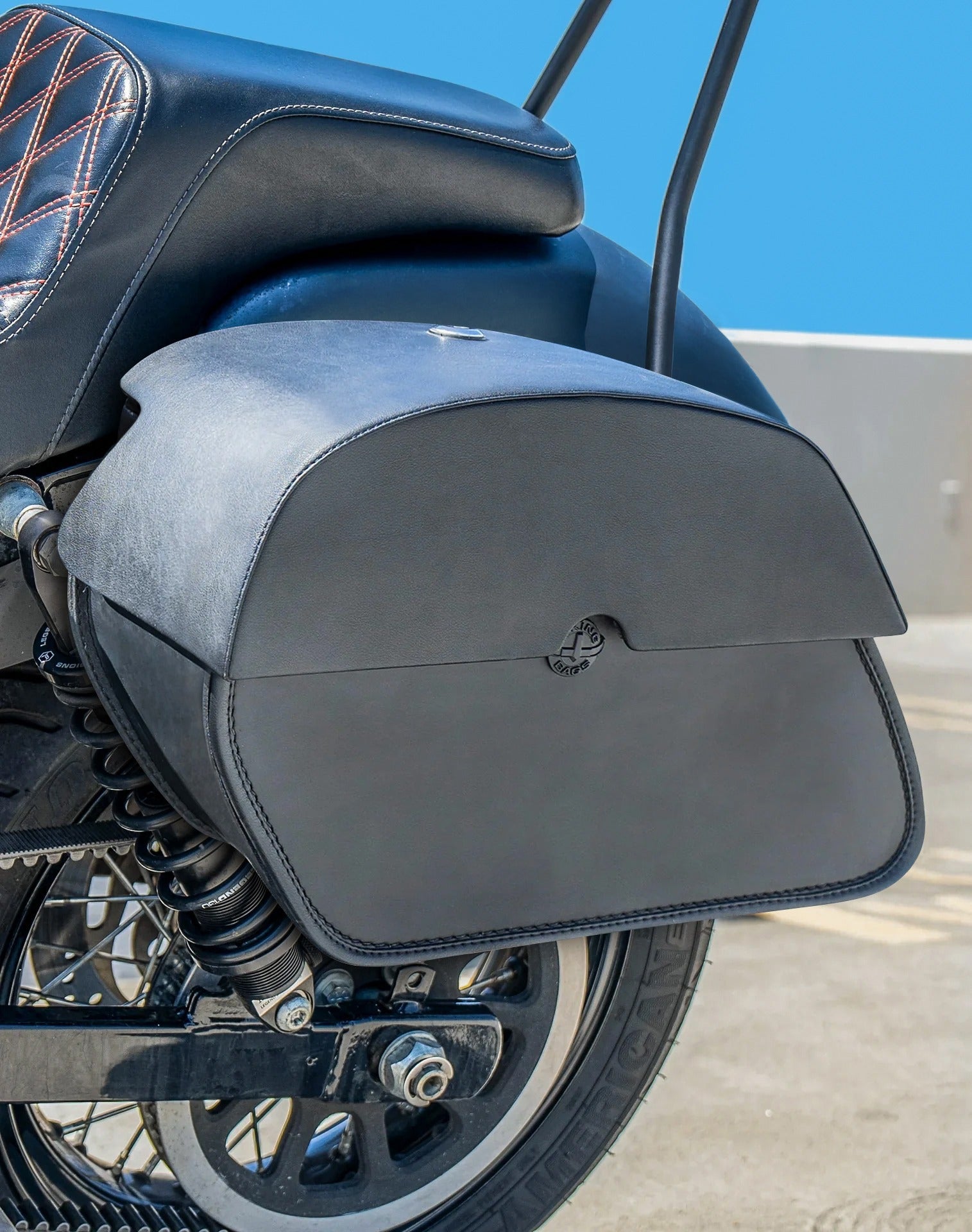 32L - Panzer Large Hard Mount Shock Cutout Saddlebags for Harley Dyna Street Bob FXDB/I Lifestyle