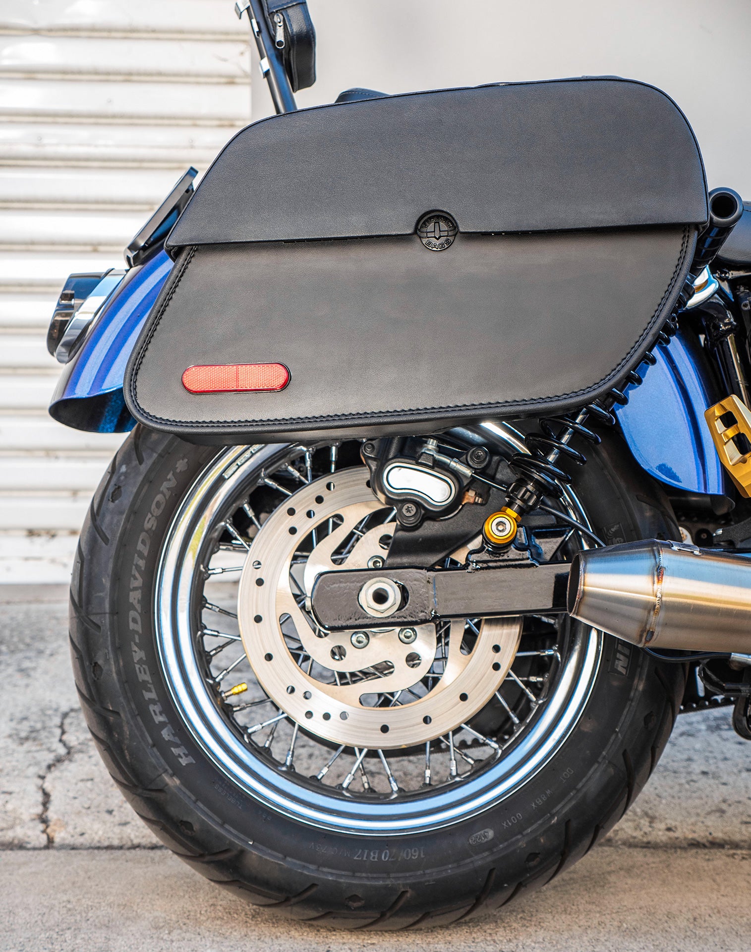 26L - Panzer Large Shock Cutout Leather Saddlebags for Harley Dyna Super Glide FXD/I v3