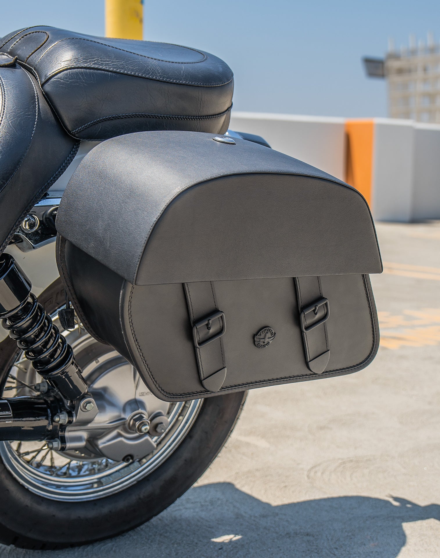 28L - Baelor Medium Quick Mount Honda Shadow 750 Aero Motorcycle Saddlebags v3