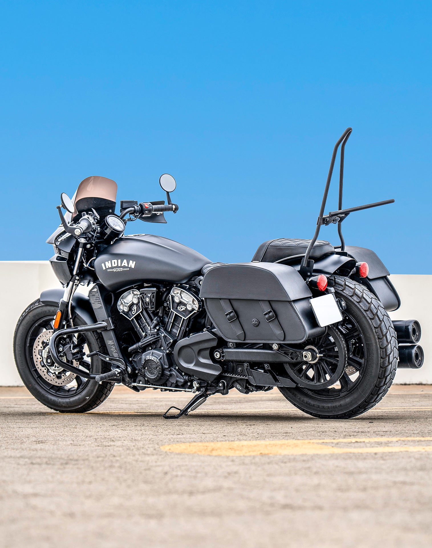 28L - Baelor Medium Quick Mount Indian Scout Bobber Motorcycle Saddlebags