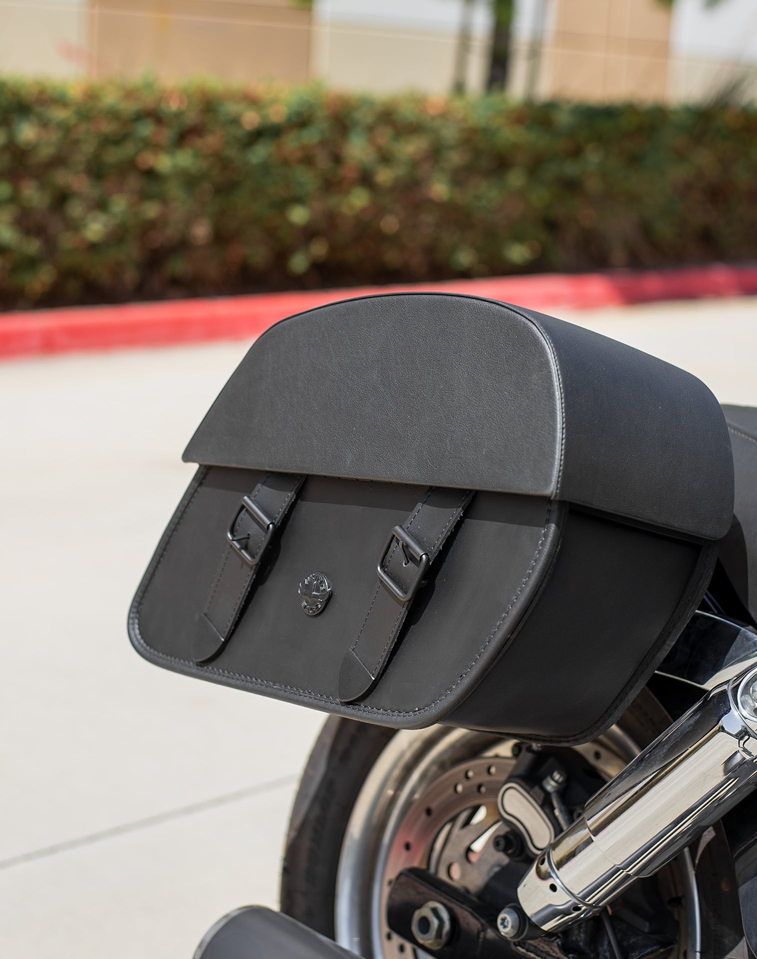 28L - Baelor Medium Quick Mount Motorcycle Saddlebags For Harley Davidson Dyna Fat Bob FXDF/SE v3