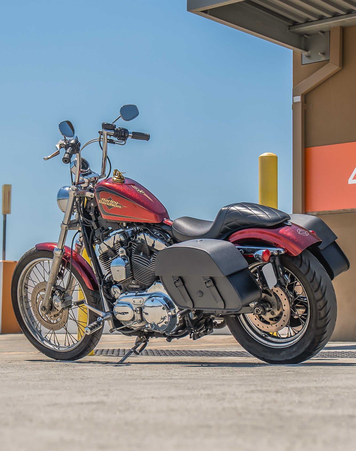 28L - Baelor Medium Quick Mount Motorcycle Saddlebags For Harley Sportster Seventy Two XL1200V v1