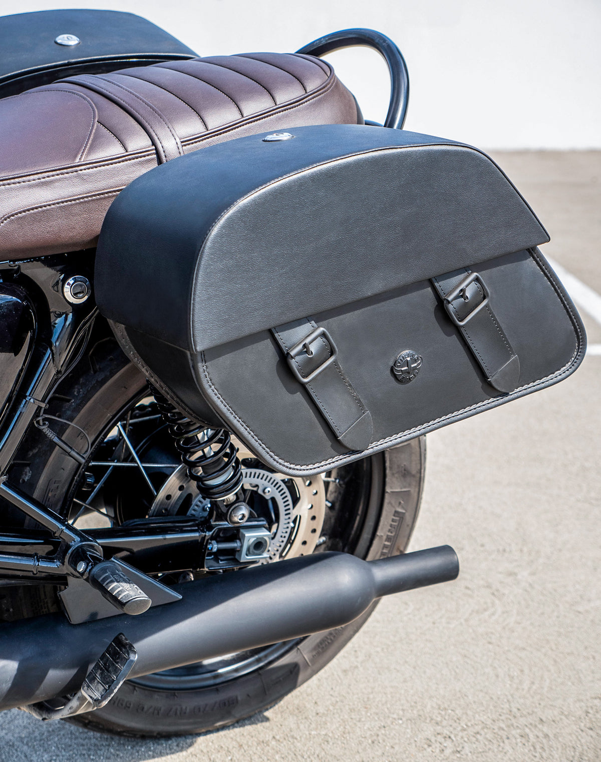 28L - Baelor Medium Quick Mount Triumph Bonneville T120 Motorcycle Saddlebags