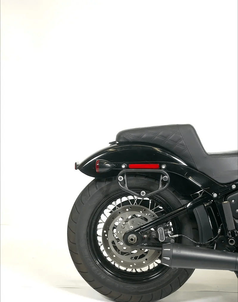 28L - Pantheon Medium Quick-Mount Motorcycle Saddlebags For Harley Softail Deadwood GIF