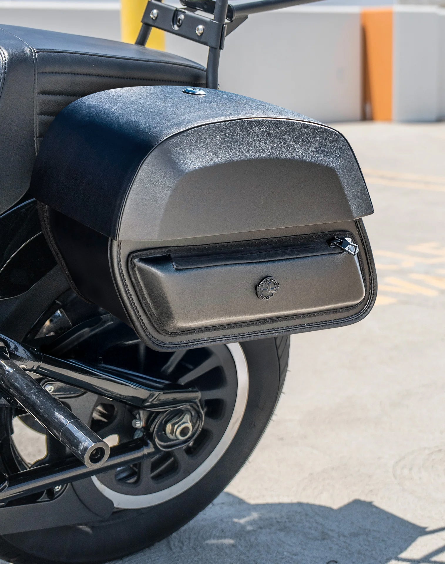 28L - Pantheon Medium Quick Mount Motorcycle Saddlebags For Harley Softail Street Bob FXBB v3