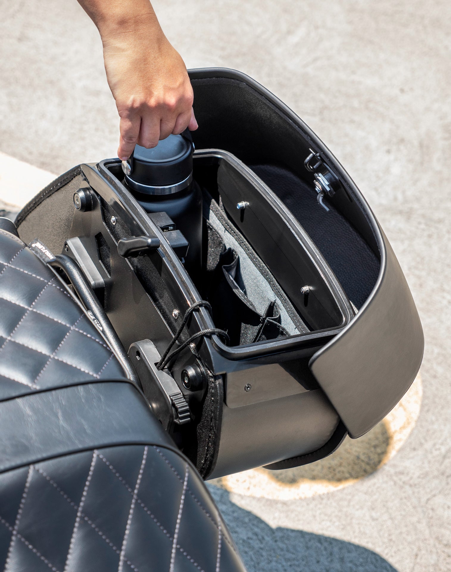 28L - Pantheon Medium Quick-Mount Honda Rebel 1100 Motorcycle Saddlebags v4