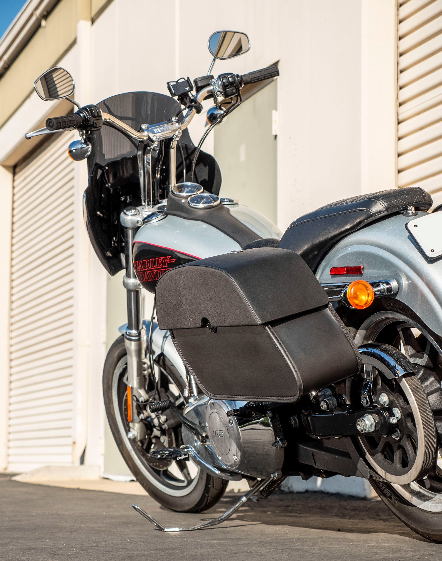 28L - Panzer Medium Quick Mount Leather Saddlebags For Harley Davidson Dyna Low Rider FXDL/I v3