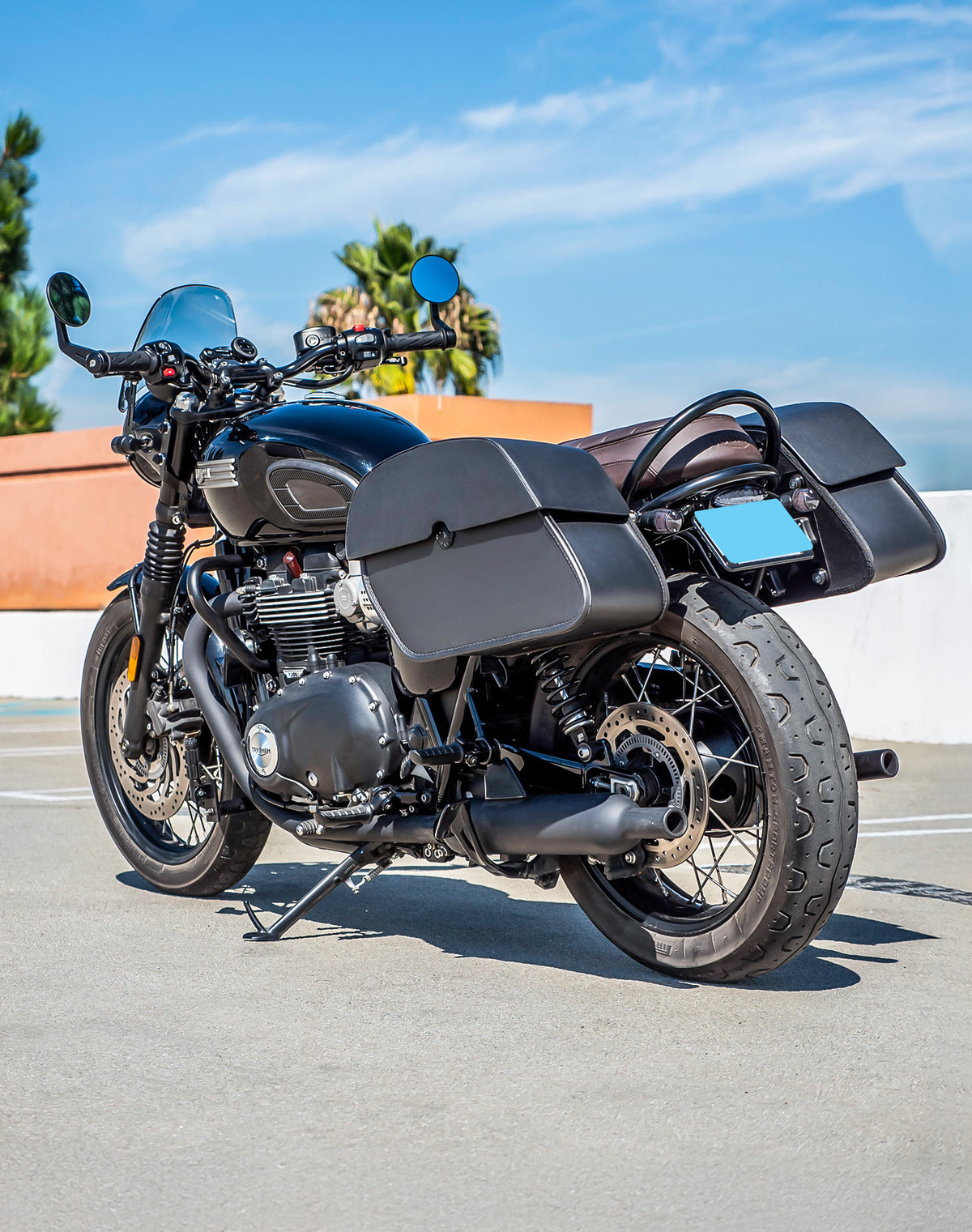 28L - Panzer Medium Quick Mount Triumph Bonneville T120 Leather Saddlebags