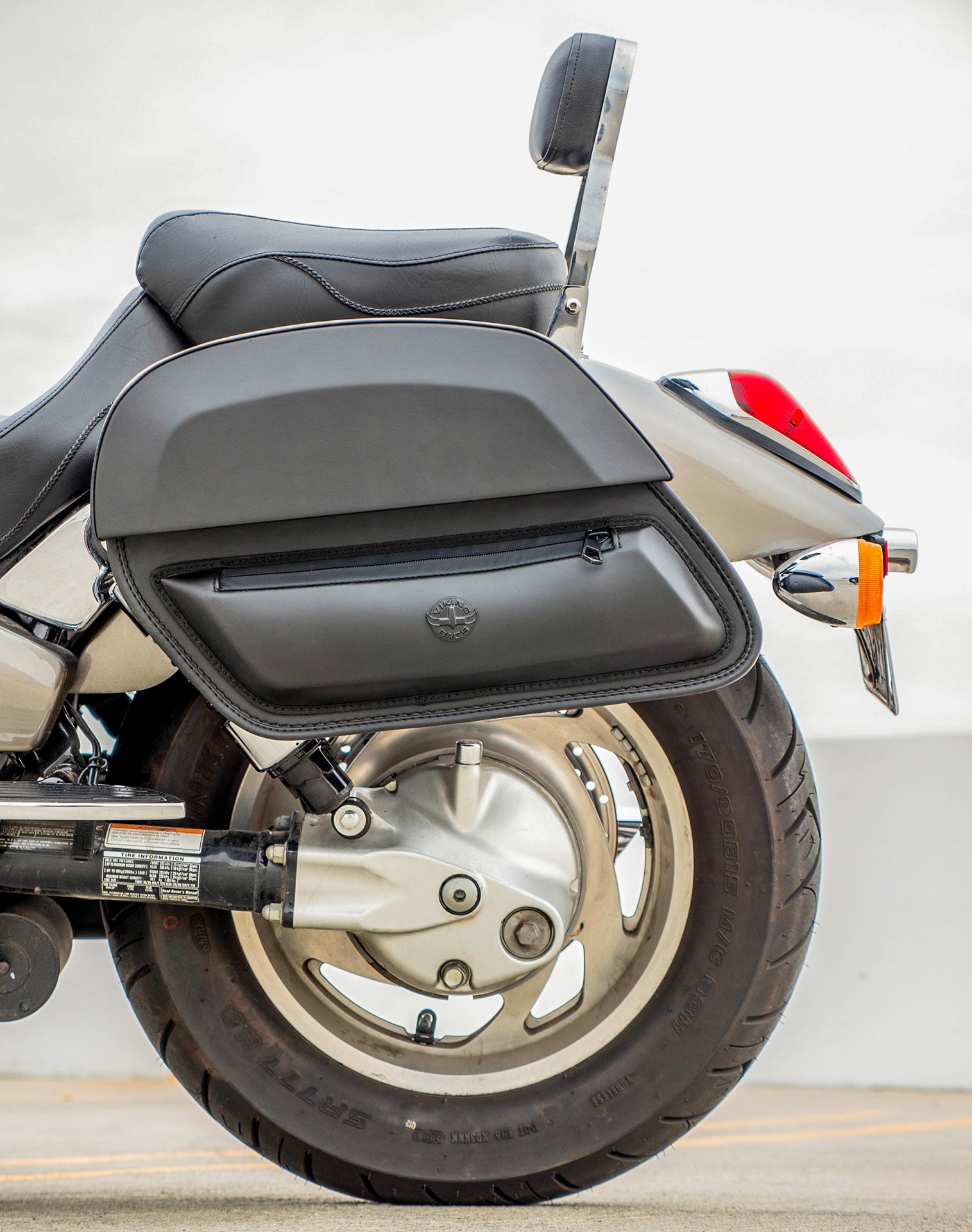 28L - Pantheon Medium Honda VTX 1300 C Leather Motorcycle Saddlebags v2