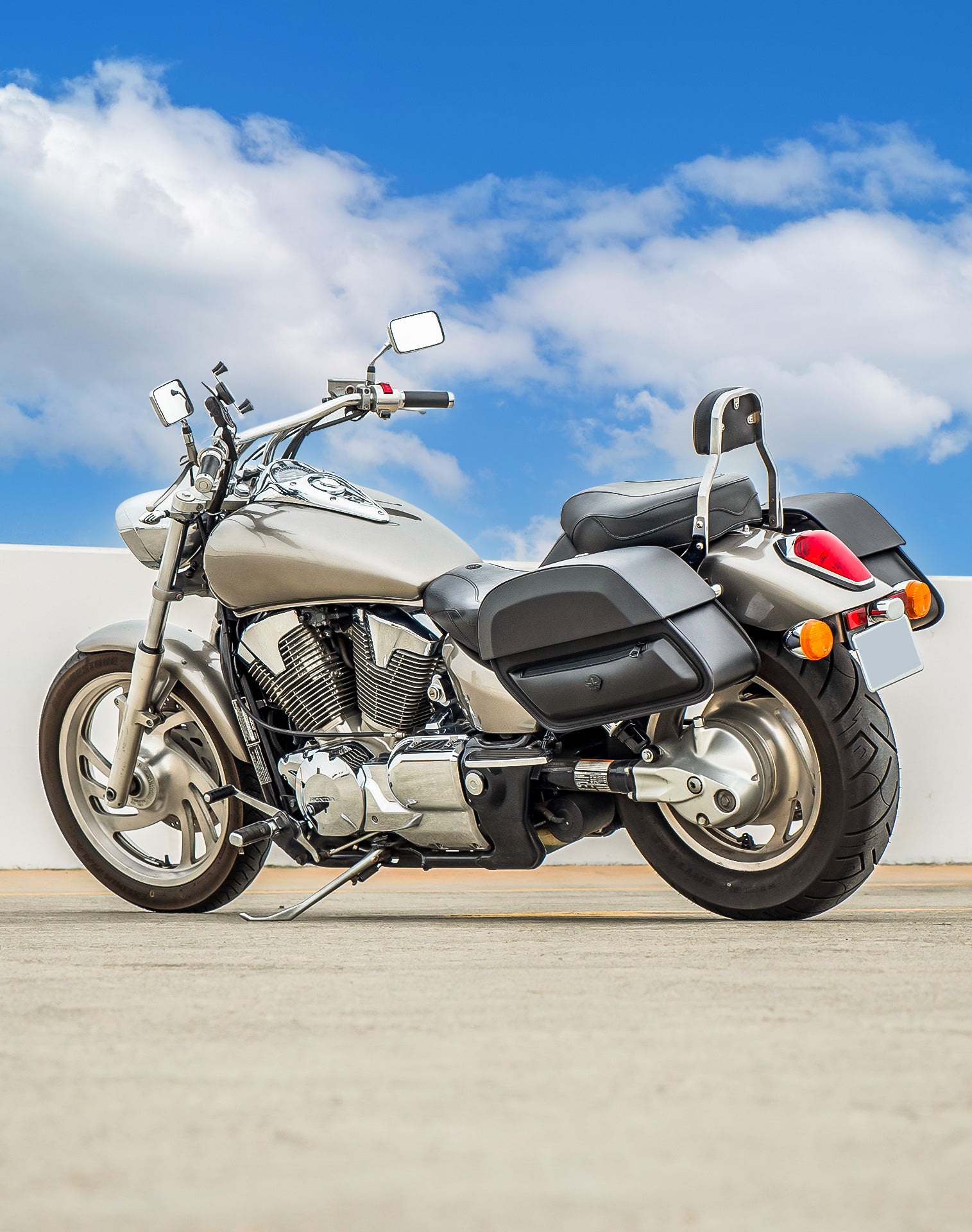 28L - Pantheon Medium Honda VTX 1800 N Leather Motorcycle Saddlebags v1