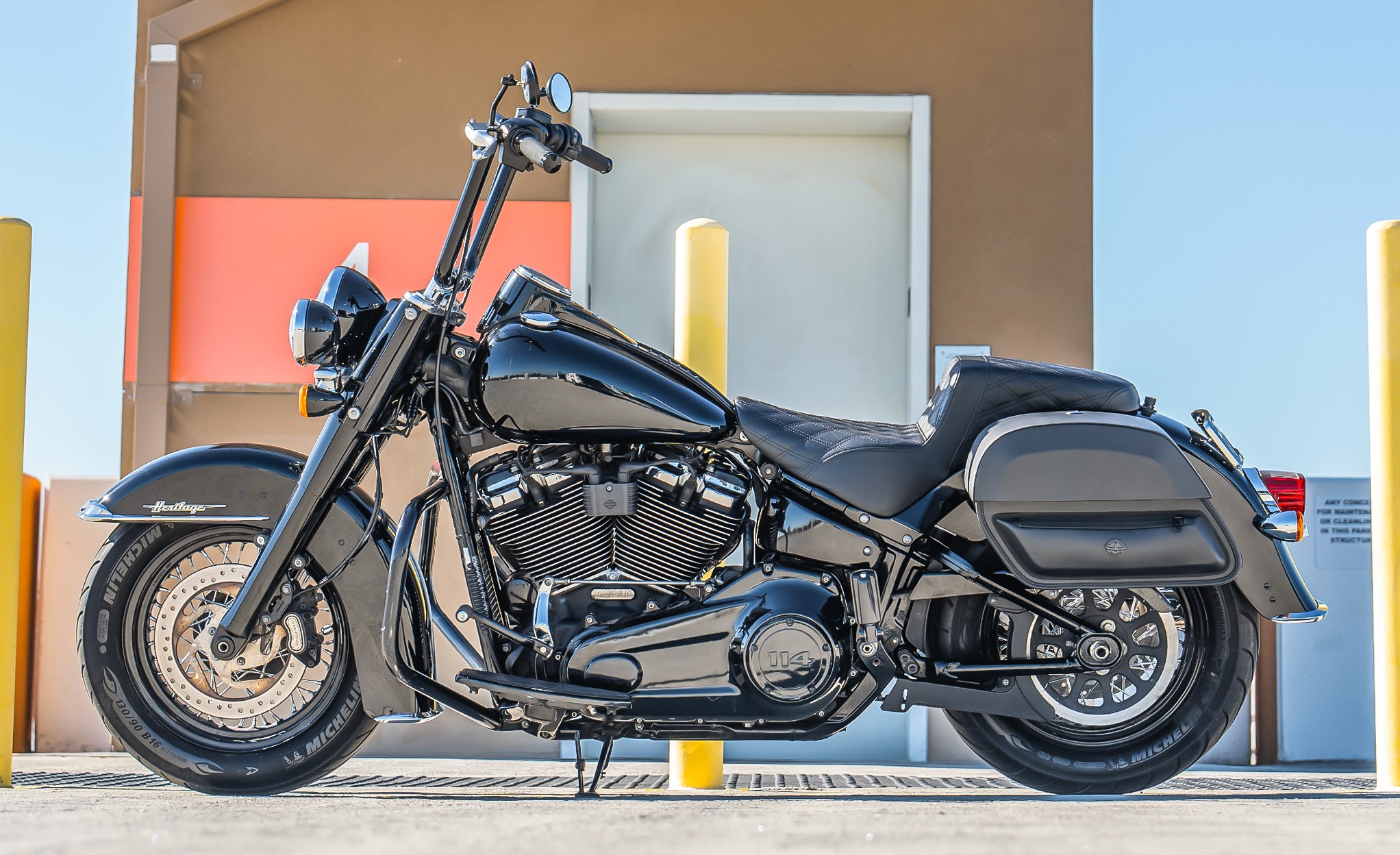 28L - Pantheon Medium Hard Mount Leather Saddlebags for Harley Softail Heritage FLHC/S Lifestyle @expand