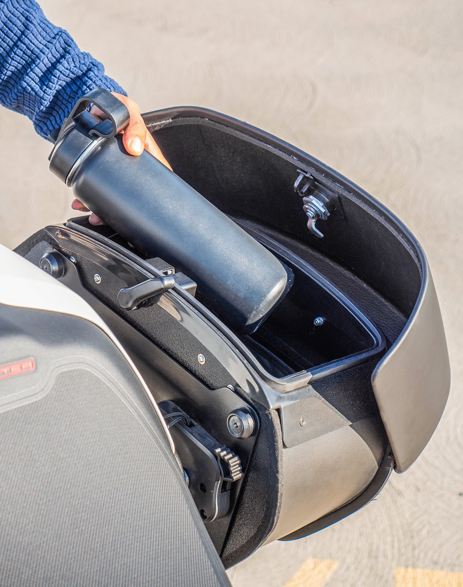 28L - Pantheon Medium Quick Mount Ducati Monster 797 Motorcycle Saddlebags v4