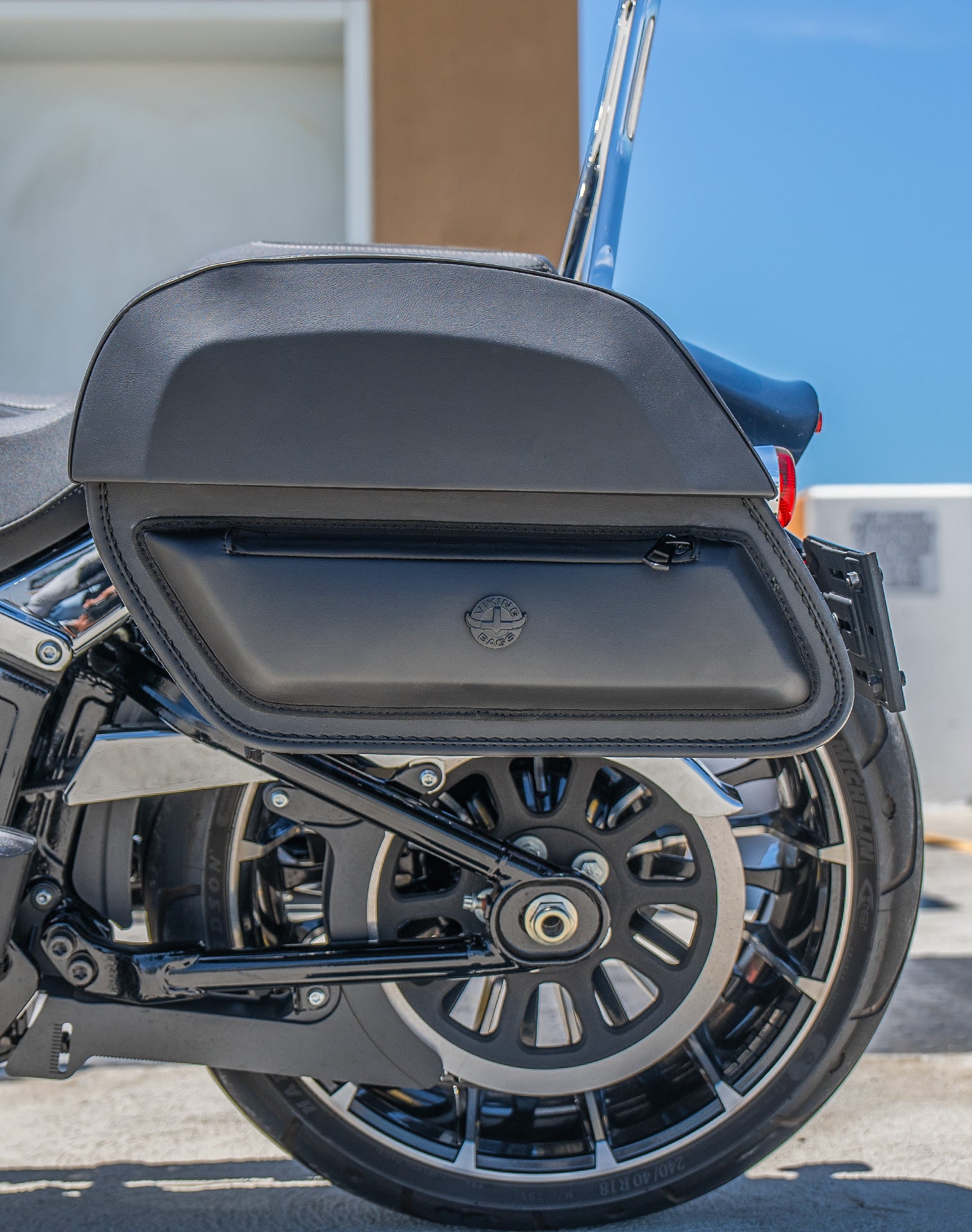 28L - Pantheon Medium Quick Mount Harley Softail Breakout FXBR/S Motorcycle Saddlebags v2