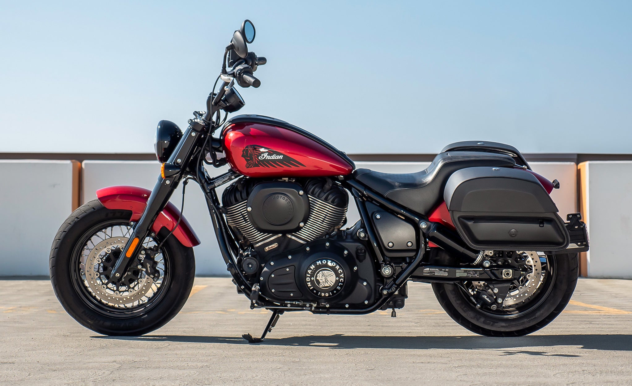 28L - Pantheon Medium Quick-Mount Indian Chief Bobber Dark Horse Motorcycle Saddlebags @expand