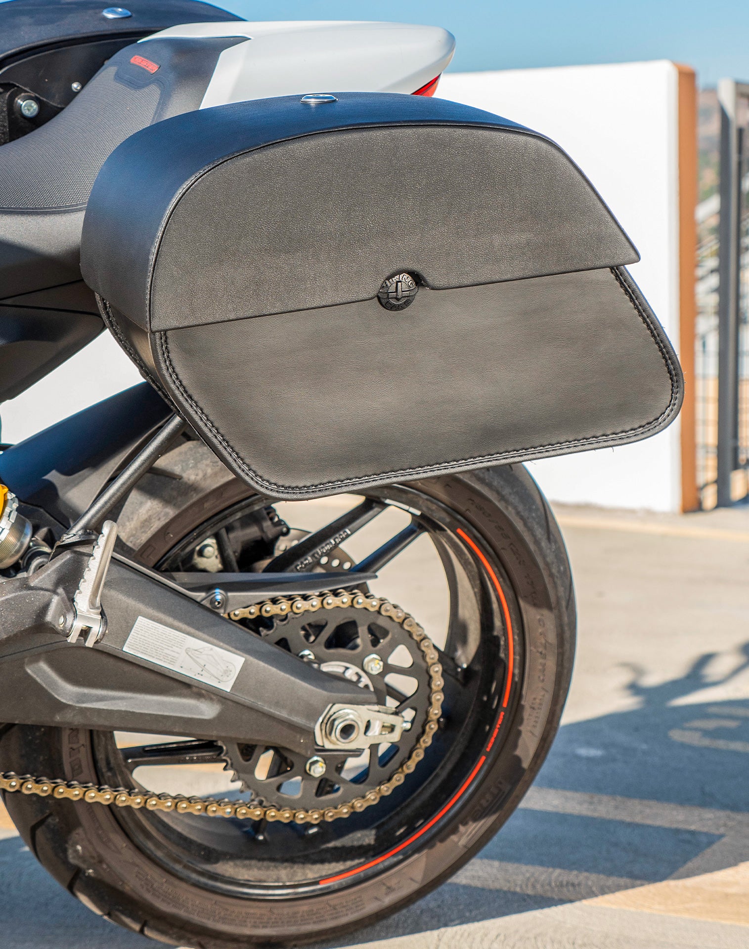 28L - Panzer Medium Quick Mount Ducati Monster 797 Leather Saddlebags v2