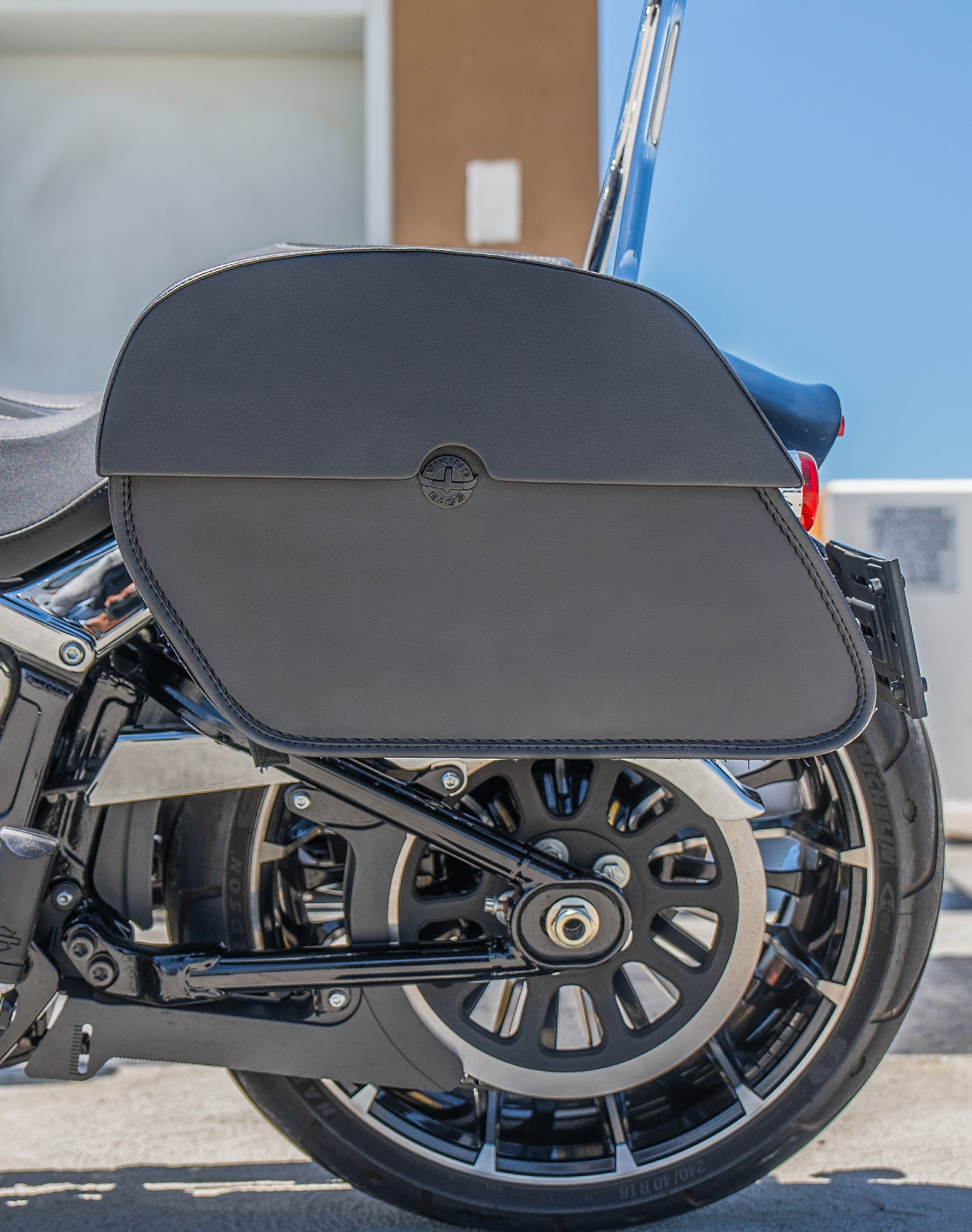 28L - Panzer Medium Quick Mount Harley Softail Breakout FXBR/S Leather Saddlebags v2