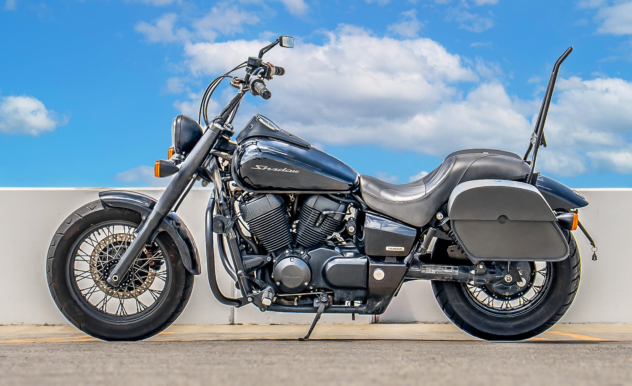 28L - Panzer Medium Quick Mount Honda 750 Shadow Phantom Leather Saddlebags @expand