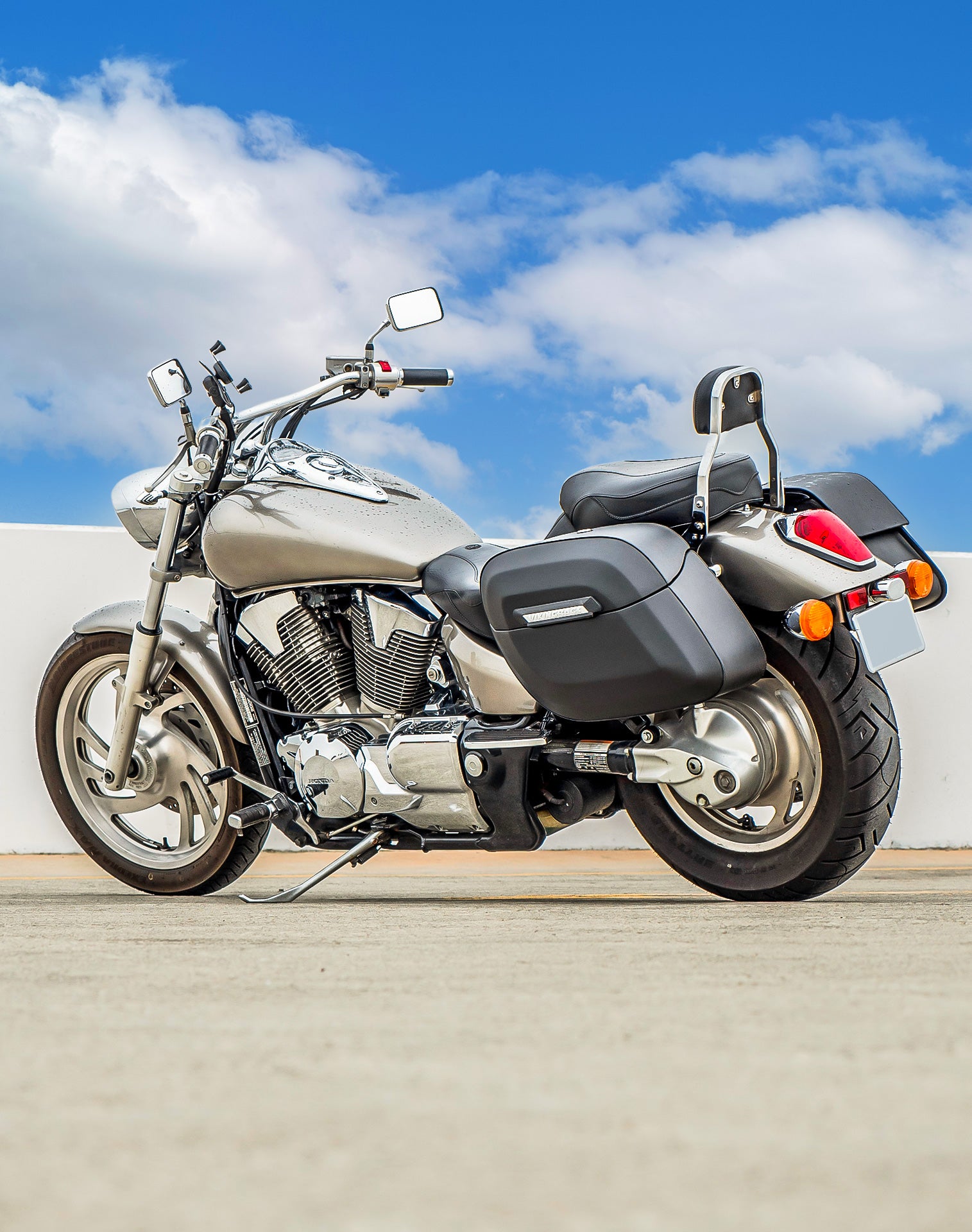 40L - Lamellar Raven XL Honda VTX 1300 C Leather Wrapped Hard Saddlebags v1