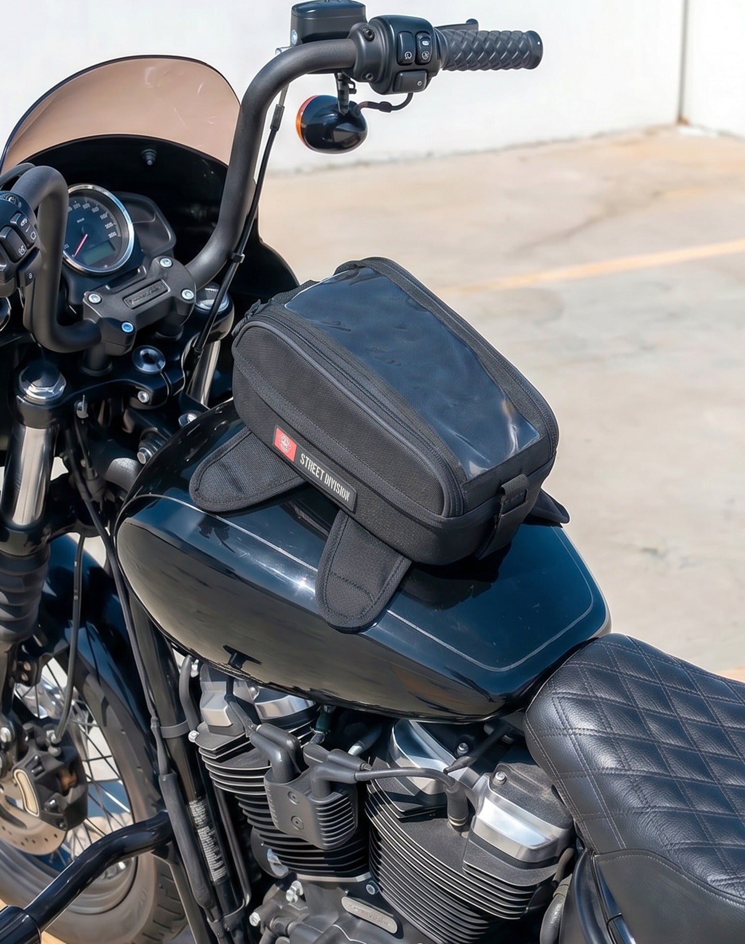 4L - Atlas Magnetic Motorcycle Tank Bag