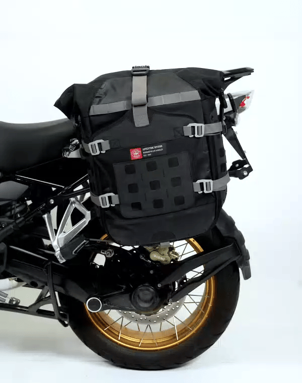60L - Apex Large Kawasaki Versys 1100 ADV Touring Panniers GIF