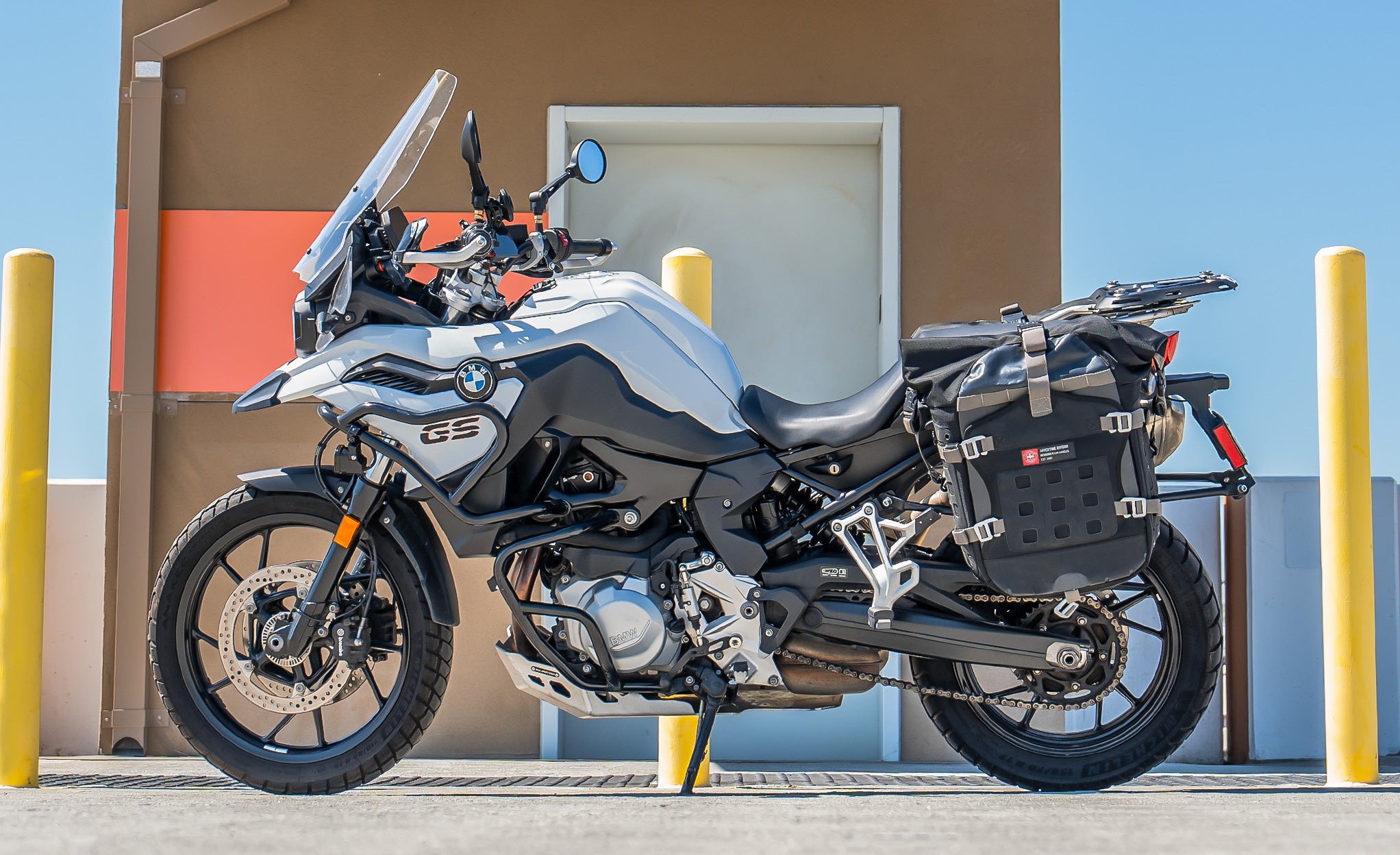 60L - Apex Large BMW F 750 GS ADV Touring Panniers Lifestyle @expand